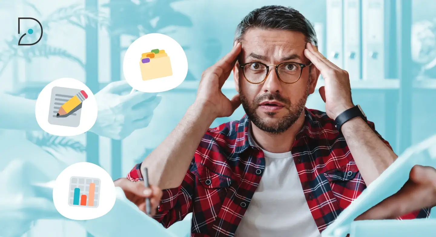 Personne qui se tient la tête et se pose des questions sur l'onboarding