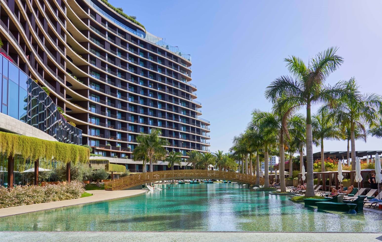 Fachada e piscina Hotel Savoy Palace