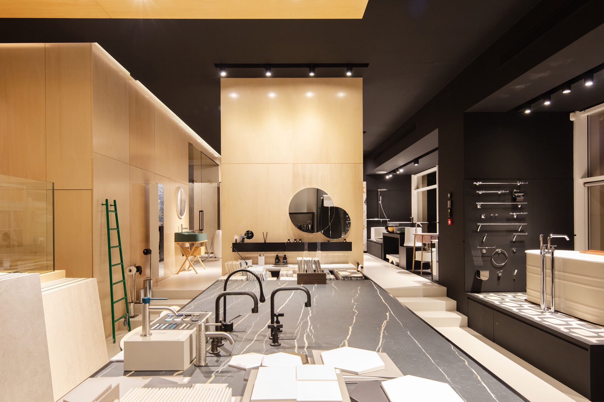 Interior showroom Balneum