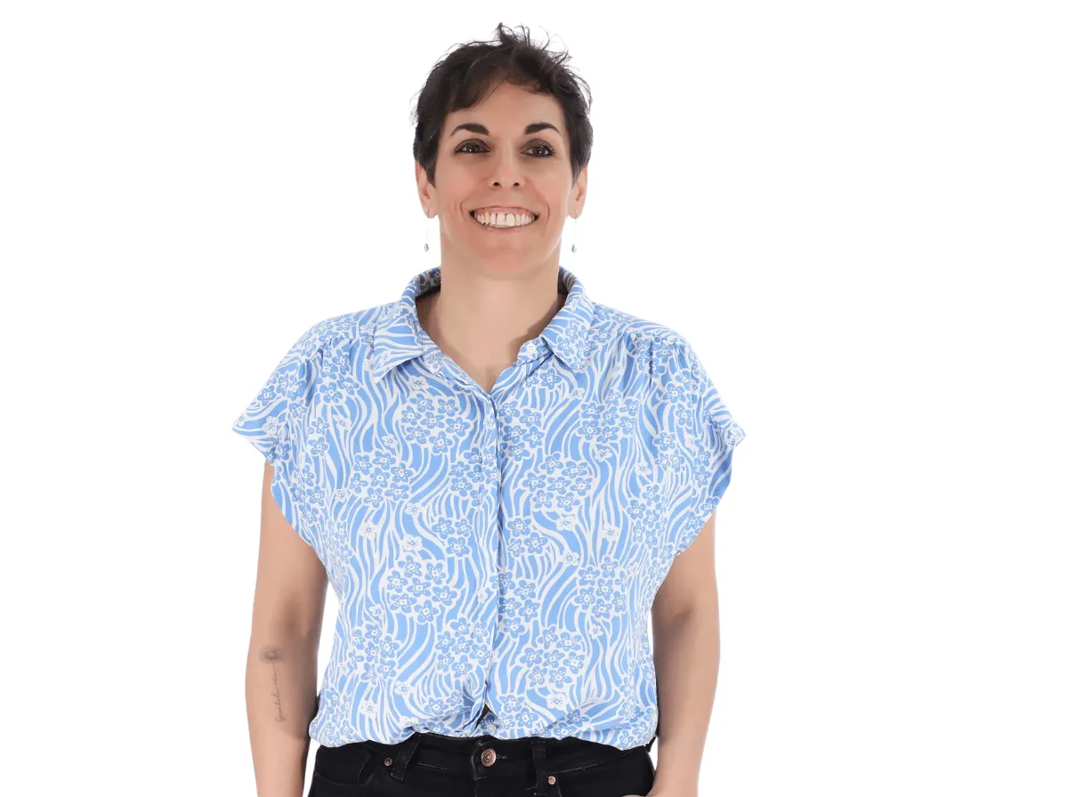 Sandra Tirado sonriendo, coach de alimentación emocional