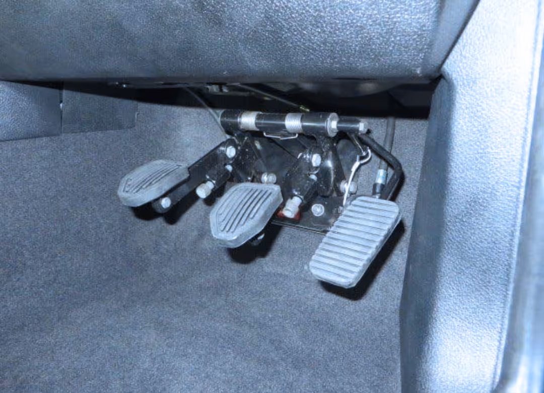 image of air conditioning repair (for an automotive service)