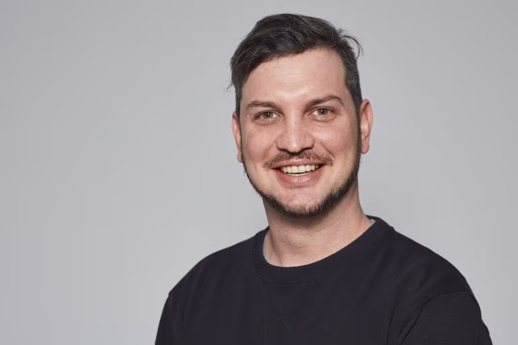 [headshot] image of customer (for a home inspector)