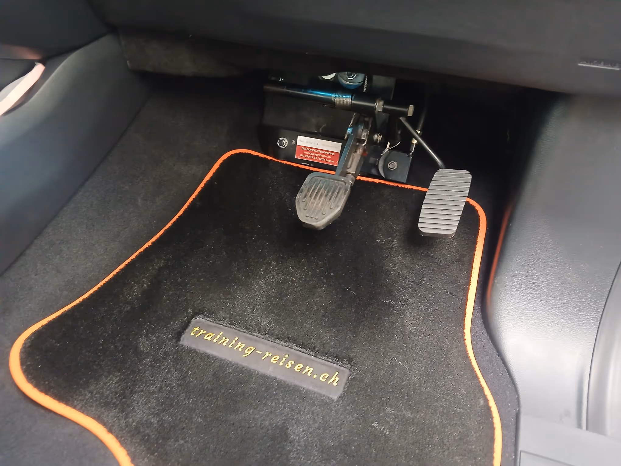 image of air conditioning repair (for an automotive service)