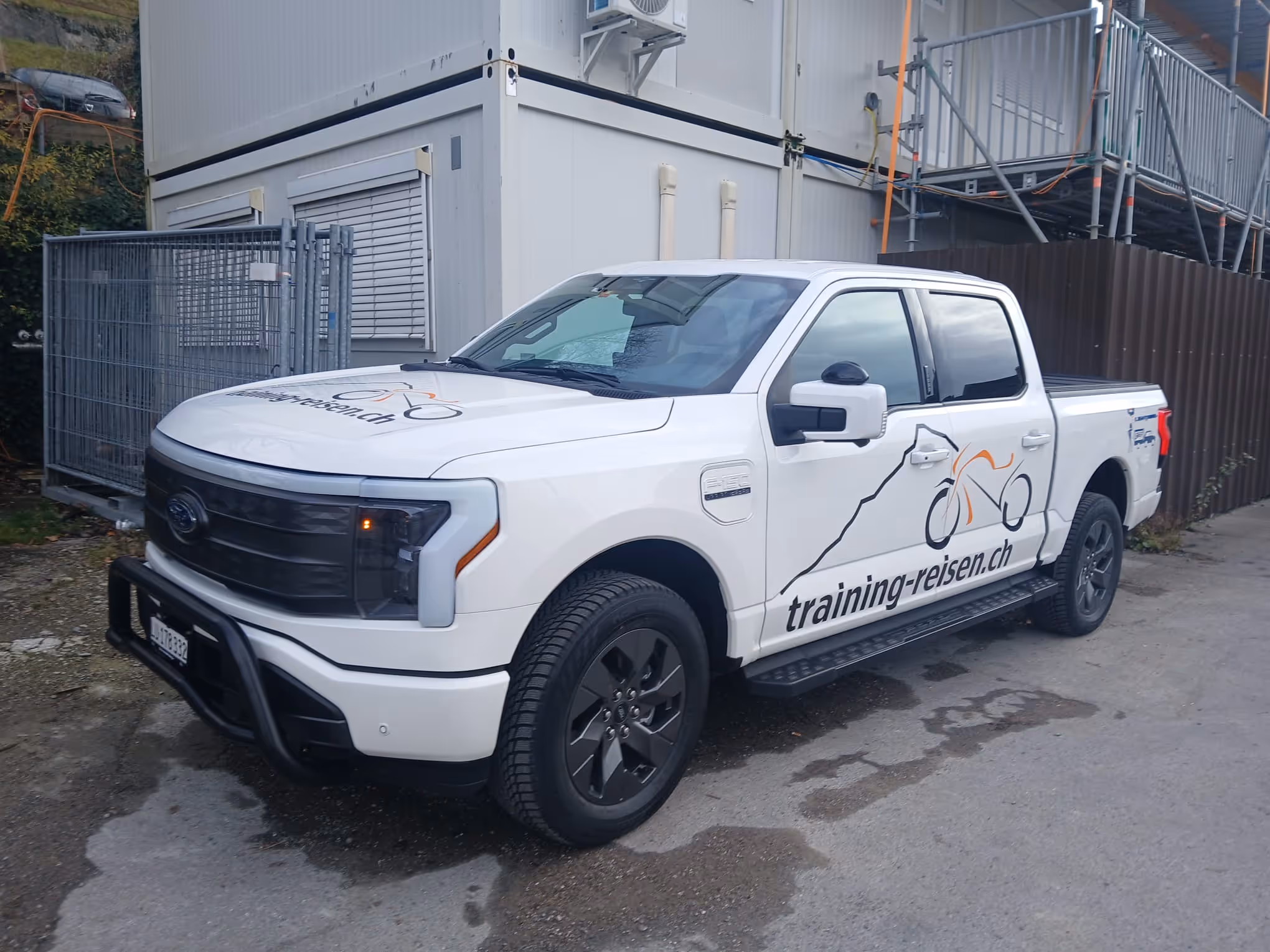 image of air conditioning repair (for an automotive service)