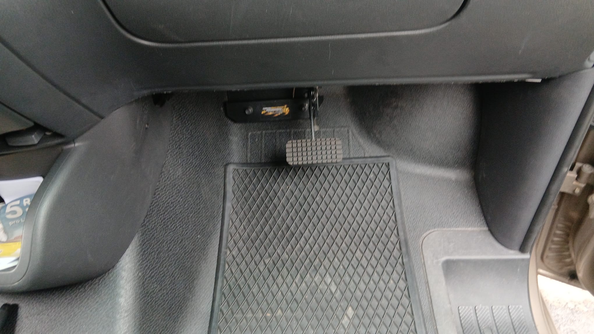 image of air conditioning repair (for an automotive service)