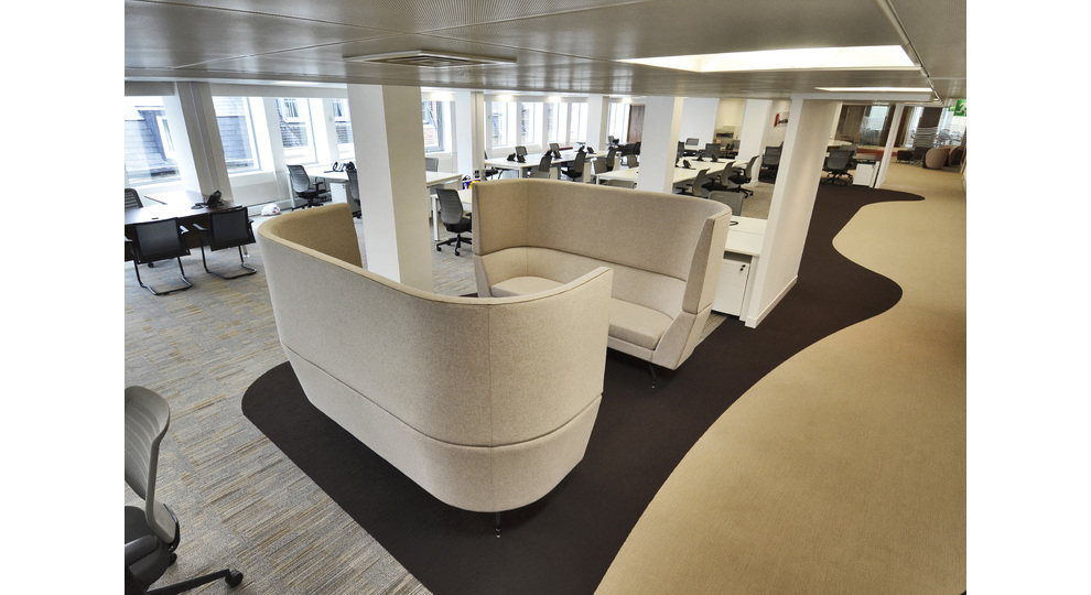 Aspect modular lounge system in a retail banking customer lounge