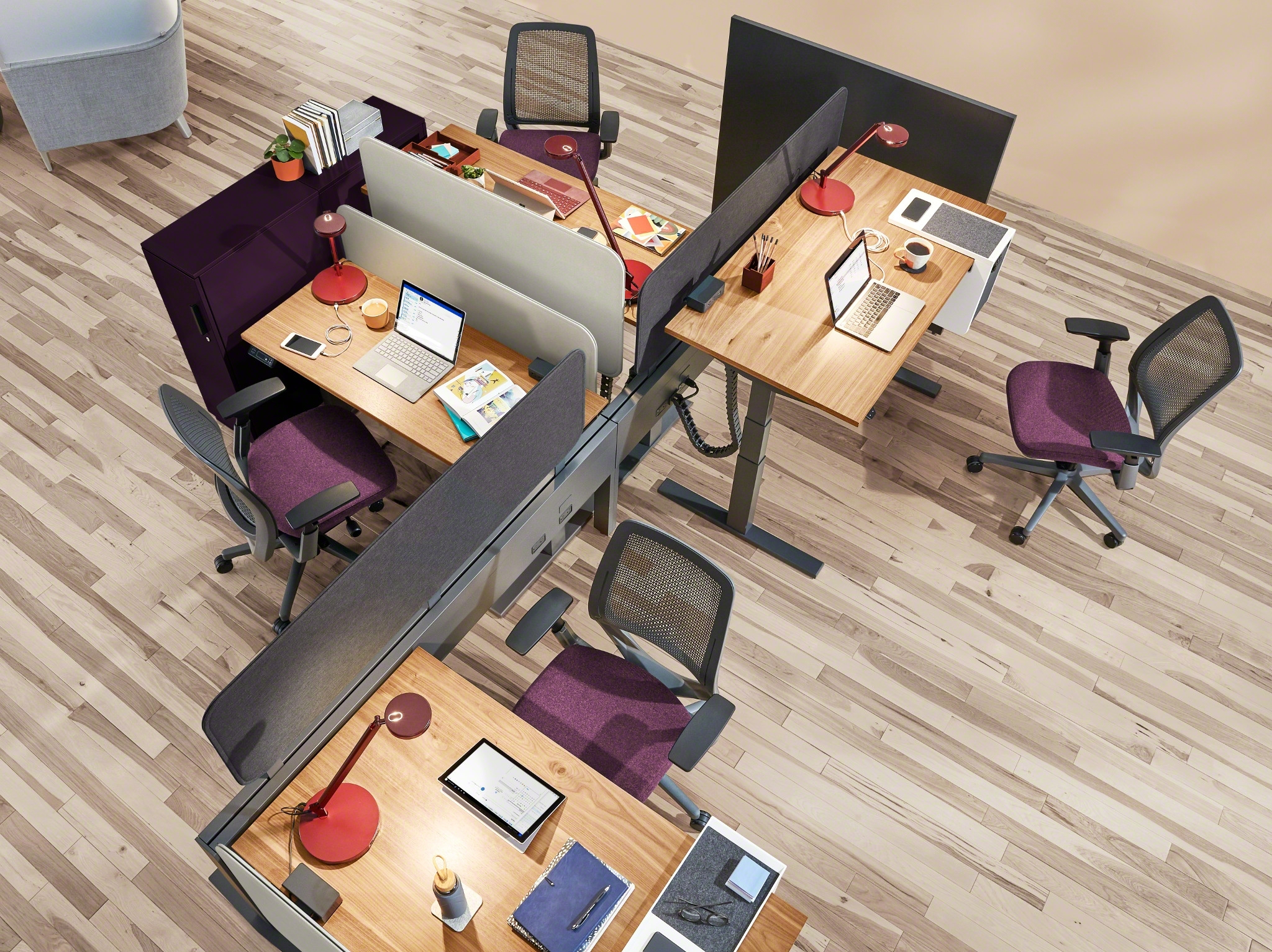 Answer Fence workstation system for modern workplace environments