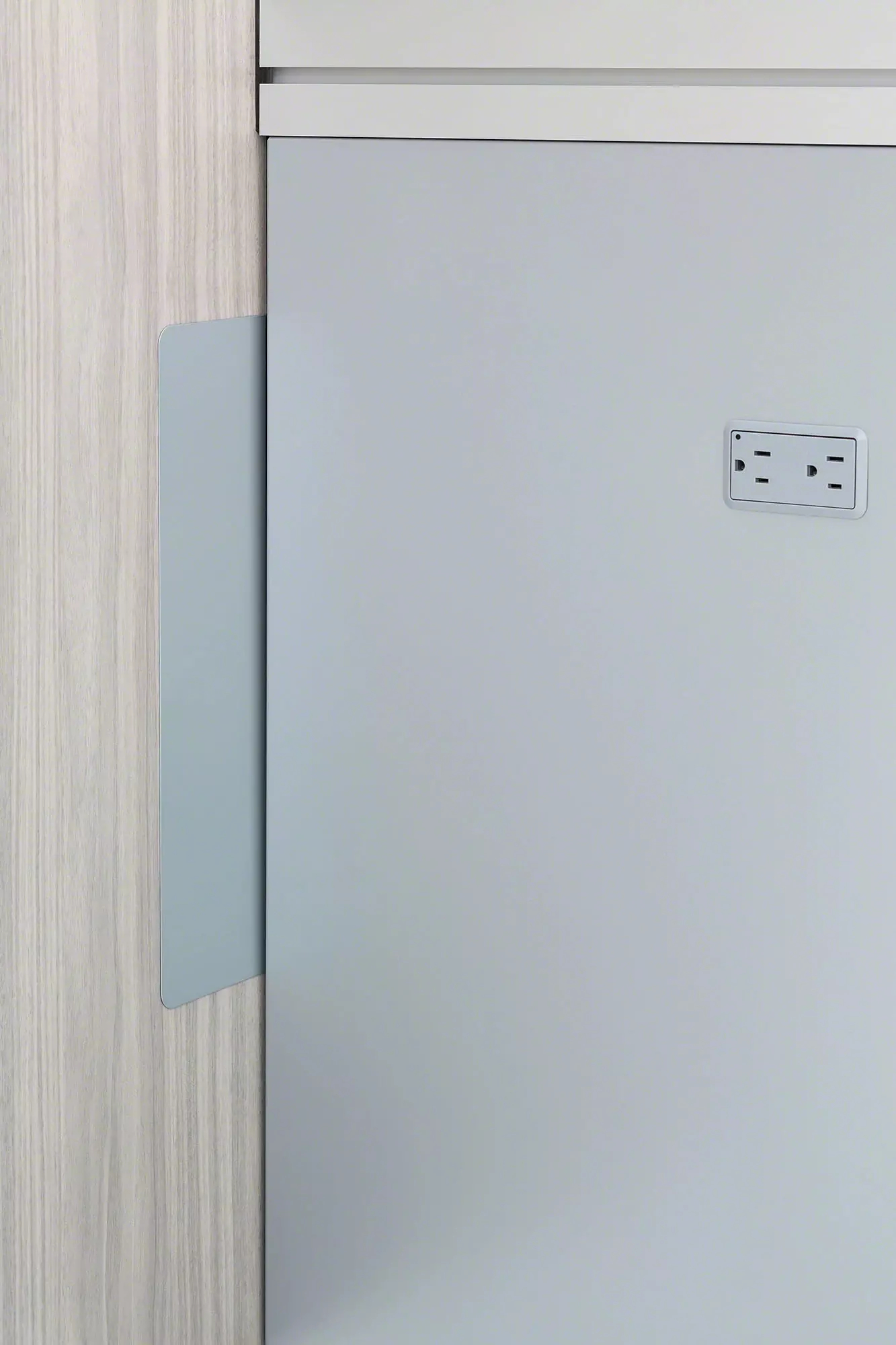 Answer Beam workstation system for modern workplace environments