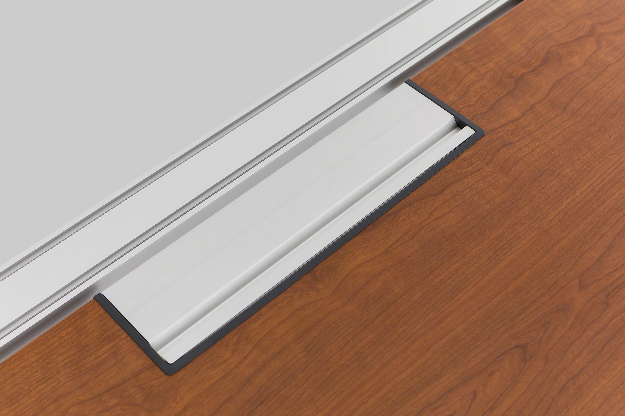 Answer Beam workstation system for modern workplace environments