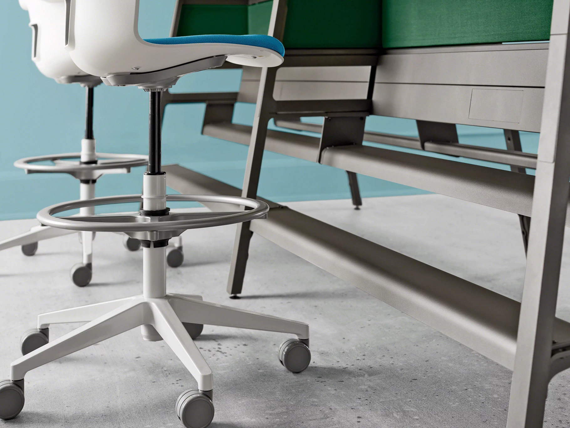 Bivi Collection collaborative workstation system for modern workplace environments