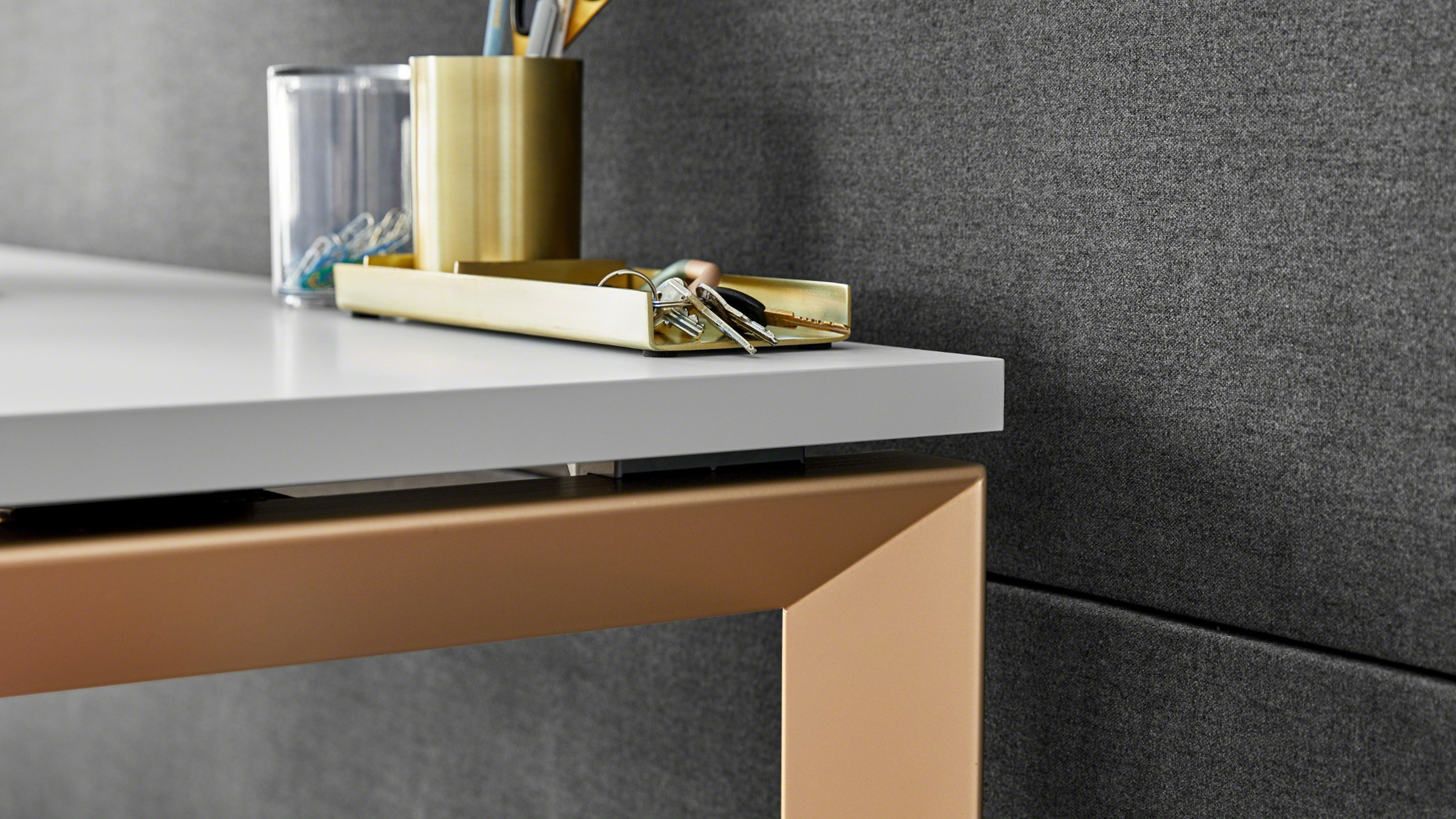 FrameOne benching workstation system for open office environments