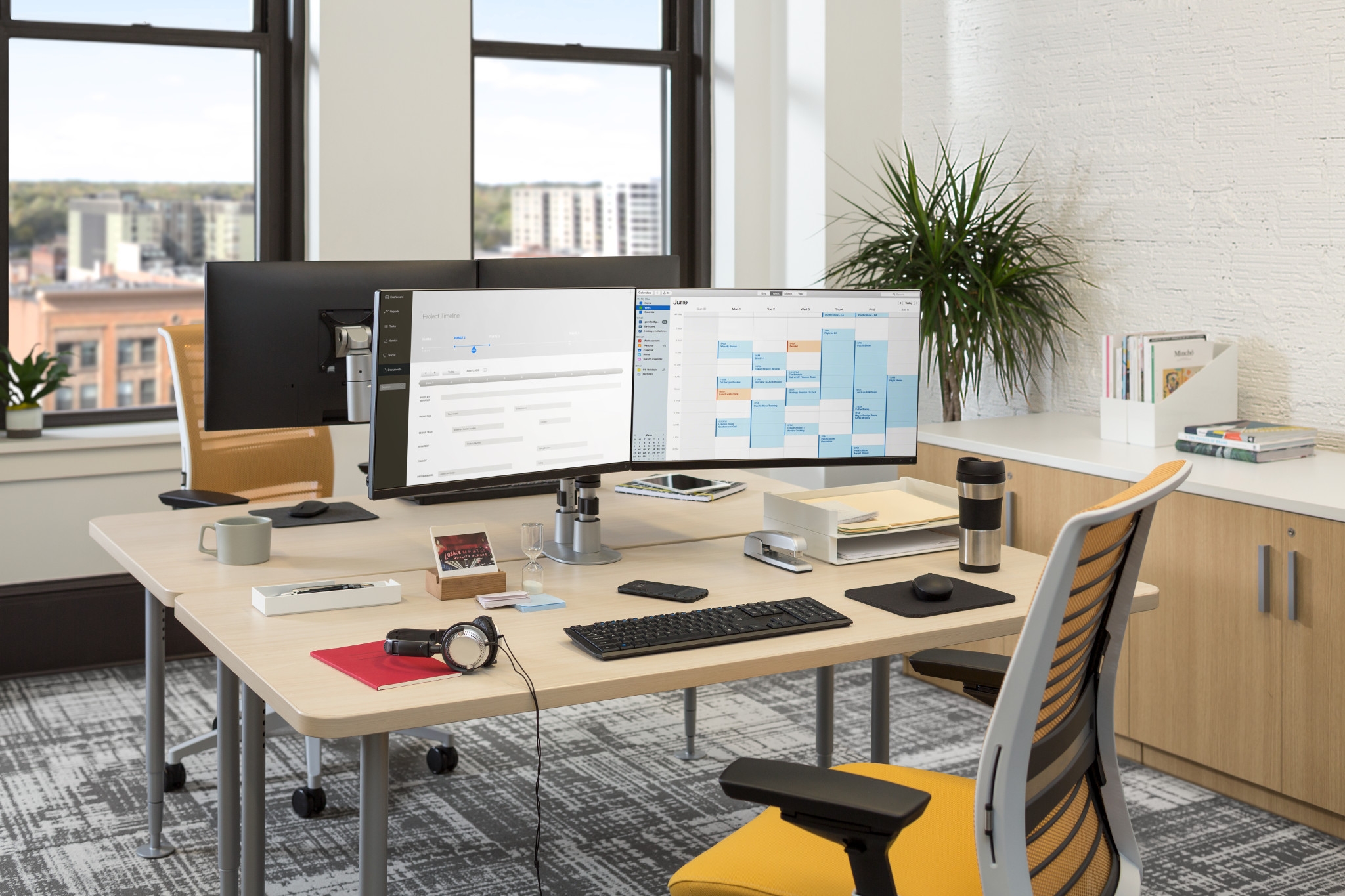 CF Series monitor arms for ergonomic workstation setups