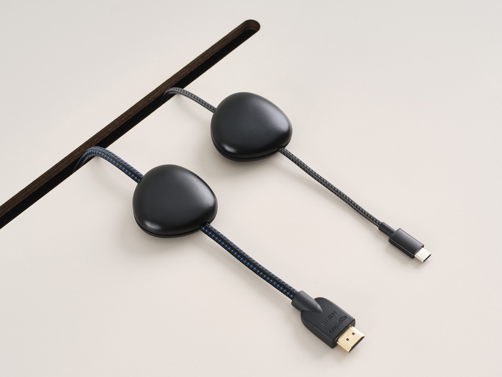 Ocular lounge seating for collaborative workplace environments