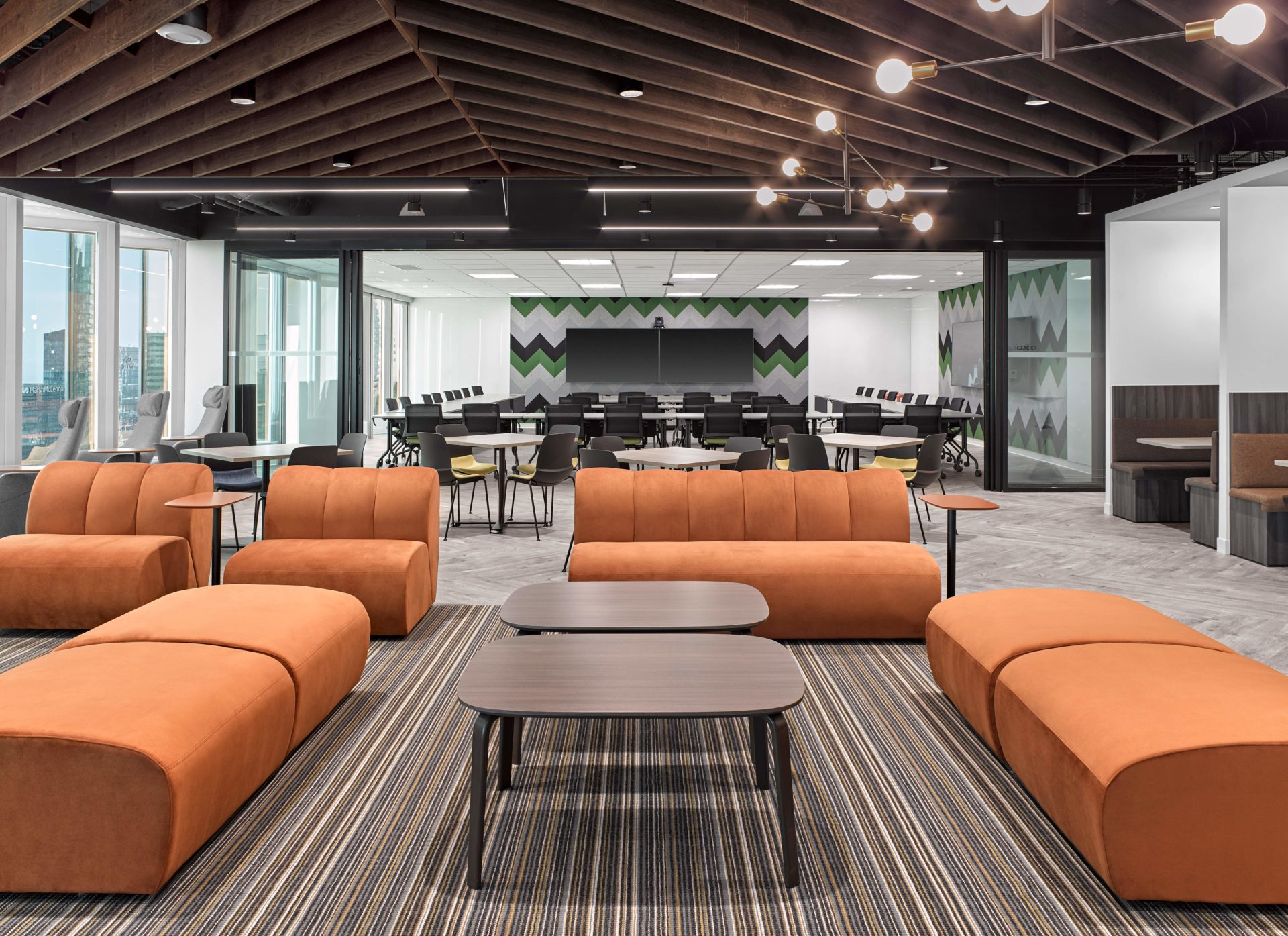 VISTA telescopic movable wall system for adaptable office spaces