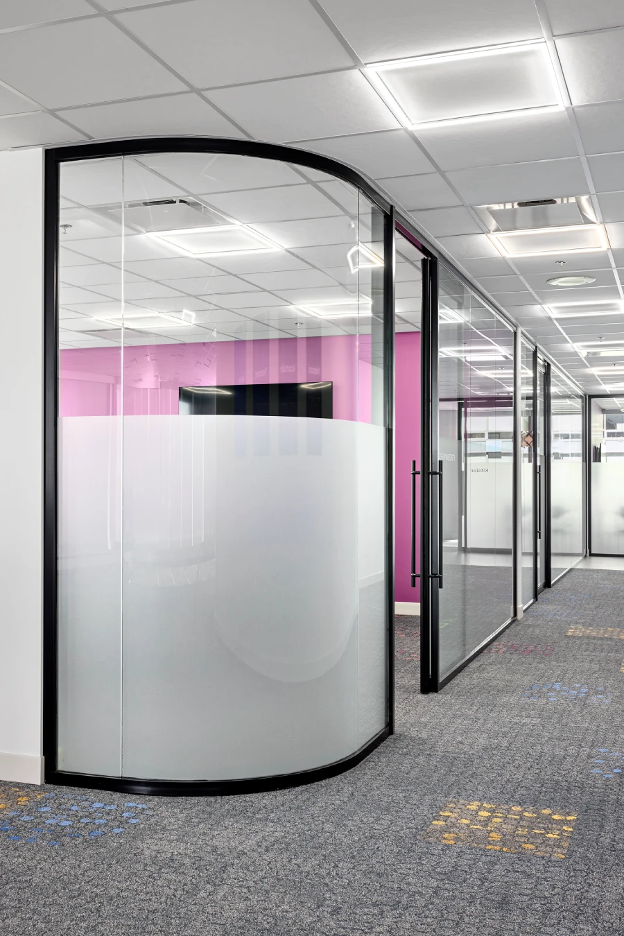 Sliding glass door office partition system for flexible workspace privacy