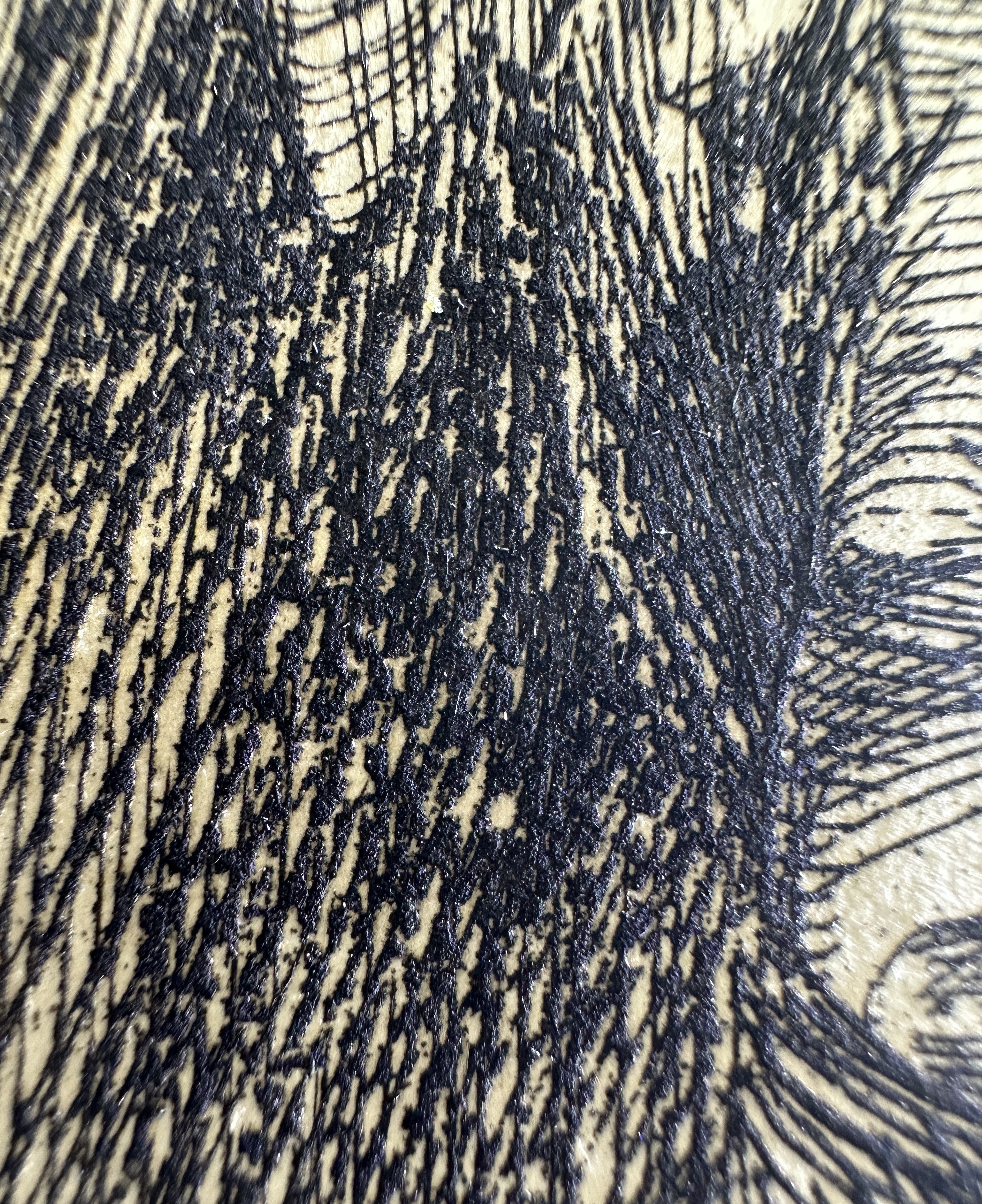 Fig.2 Cross-hatching structure in the garment