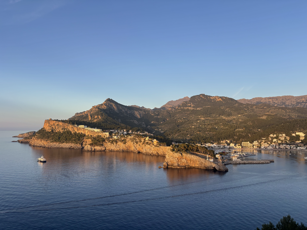 Port de Sóller – northwest Mallorca Tramuntana holiday