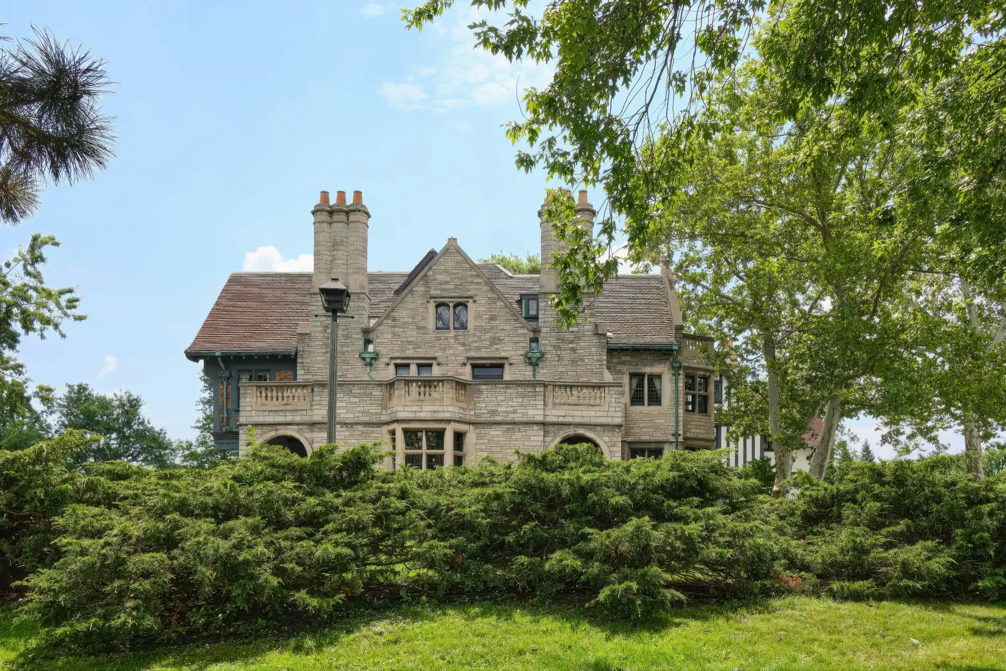 How to Use Real Estate to Lower W2 Taxes