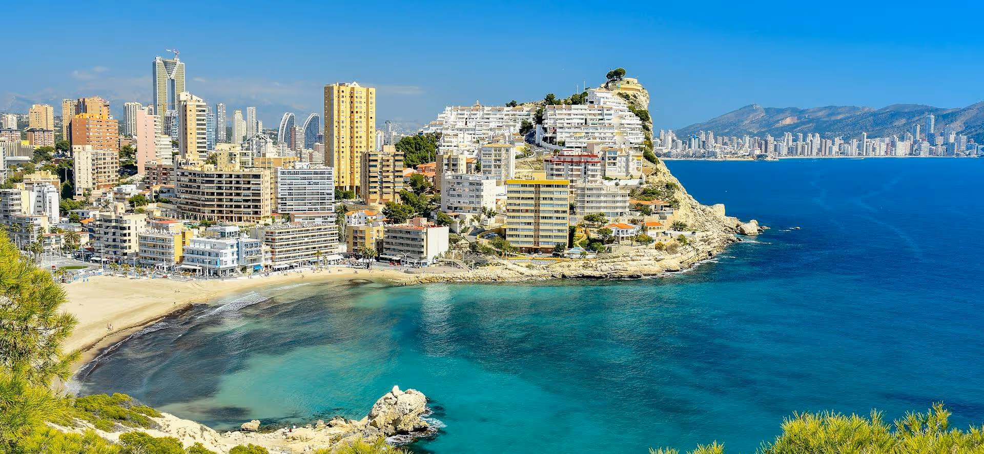 Verified pool & garden specialists in Finestrat.