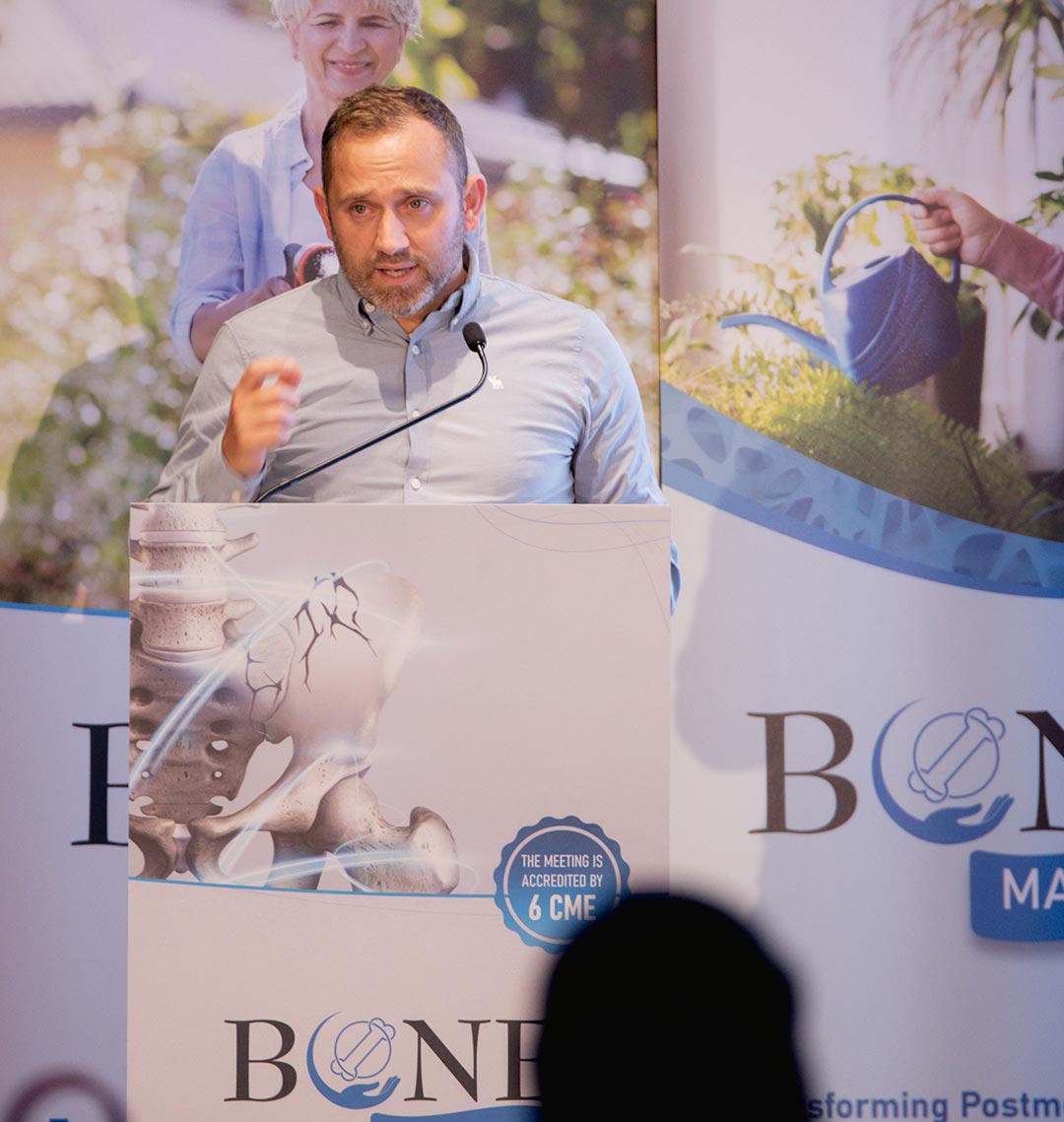 Dr Martin Lee giving a talk at a medical conference