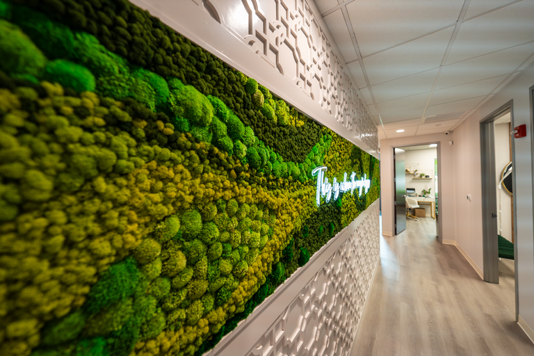 Preserved moss wall at Q2 workplace