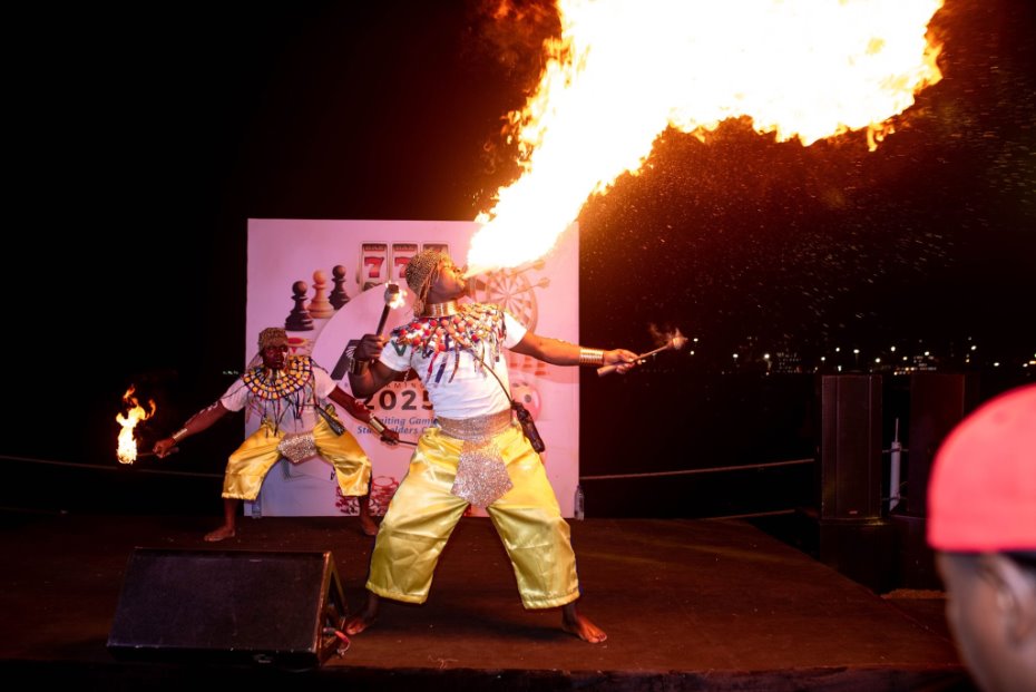 No alternative text description for this image