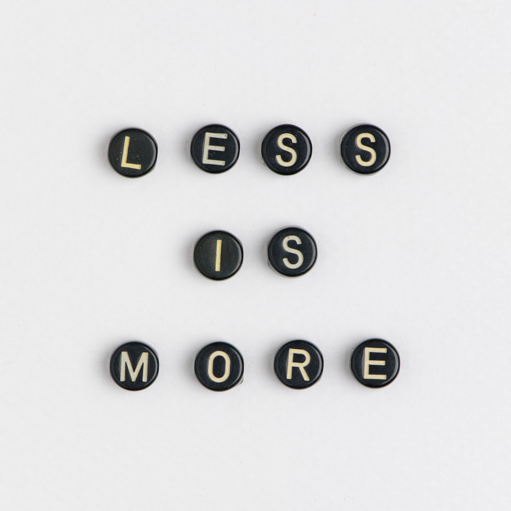 Visual comparison between a Cloud LLM (slow, expensive) and a Local SLM (fast, private) processing enterprise data.