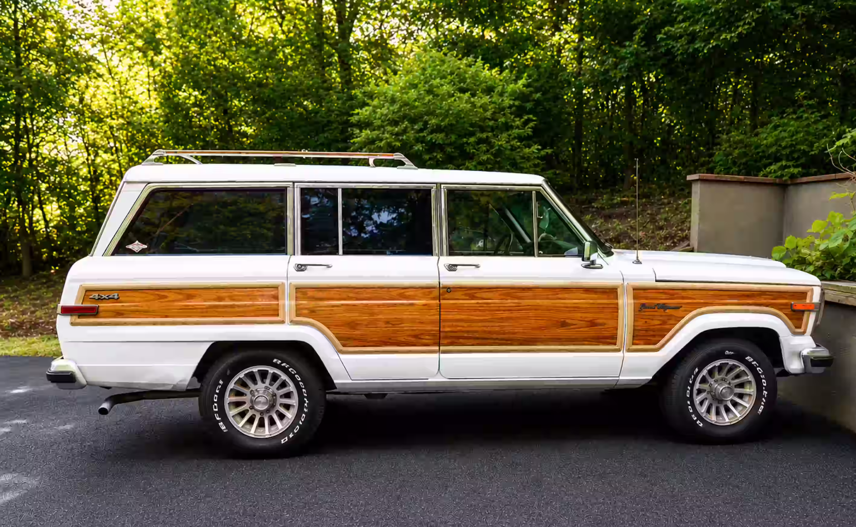 OBOL-246-1988 Jeep Wagoneer