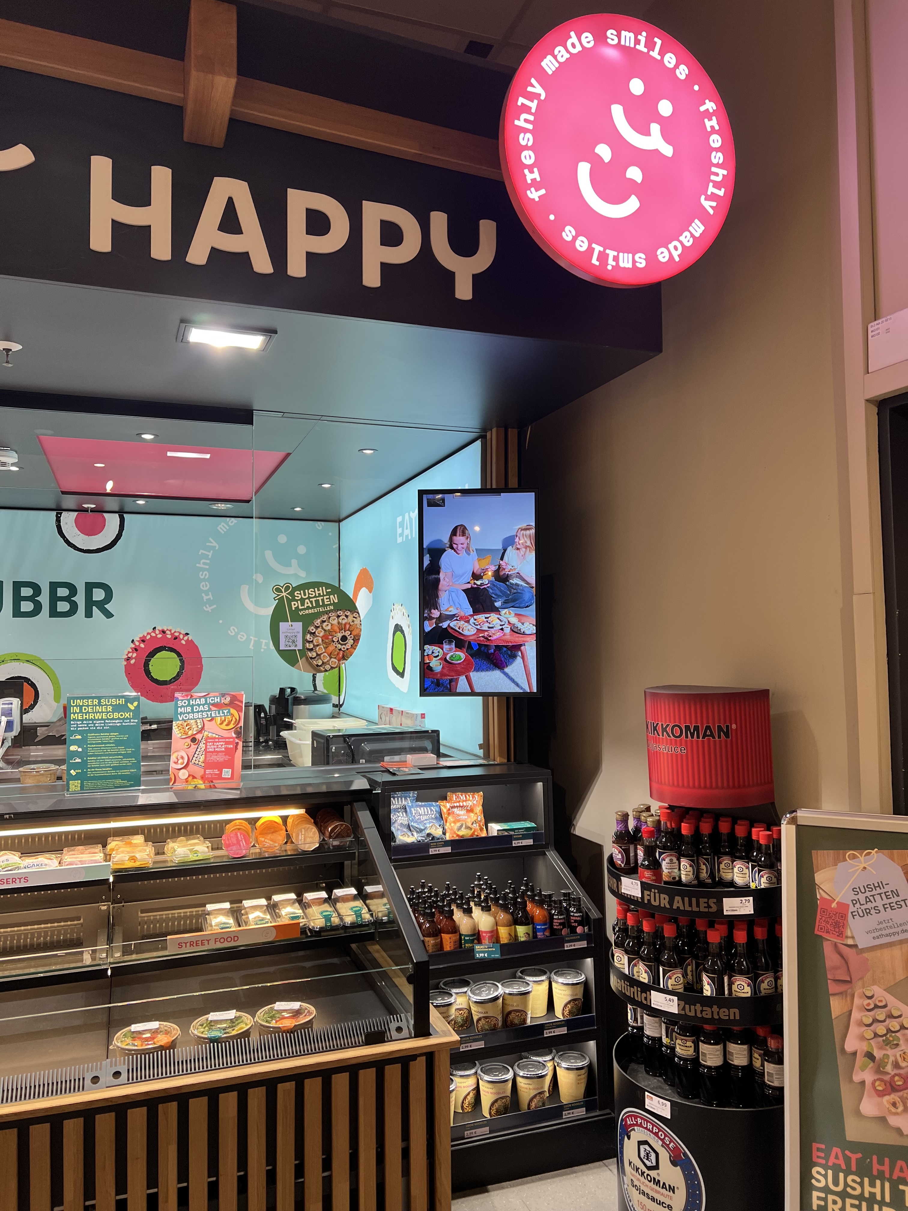 Eat Happy Digitizes Over 1,800 Locations in Europe with ConnectSignage
