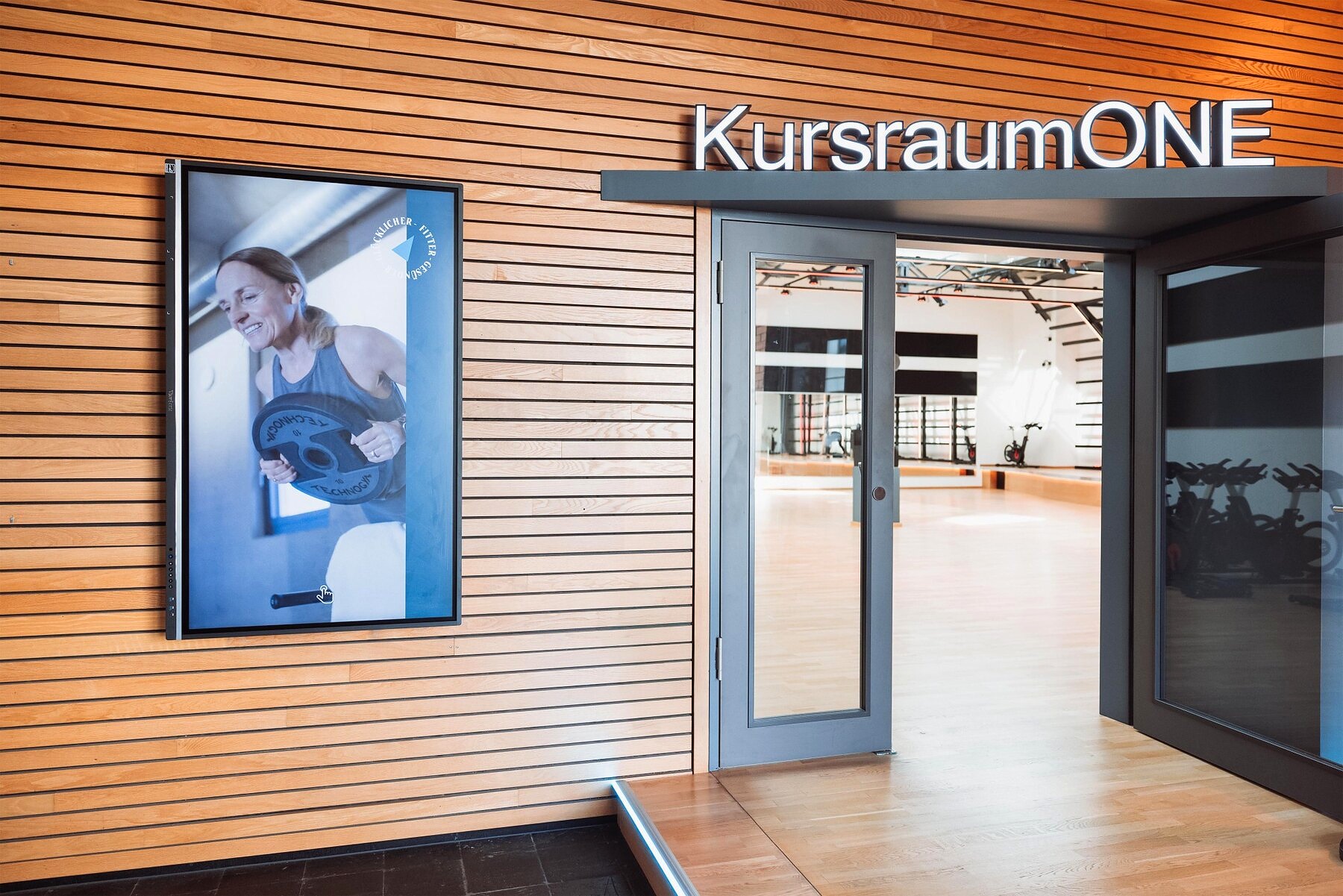Interactive display at the Alter Zollhof studio presents training offers