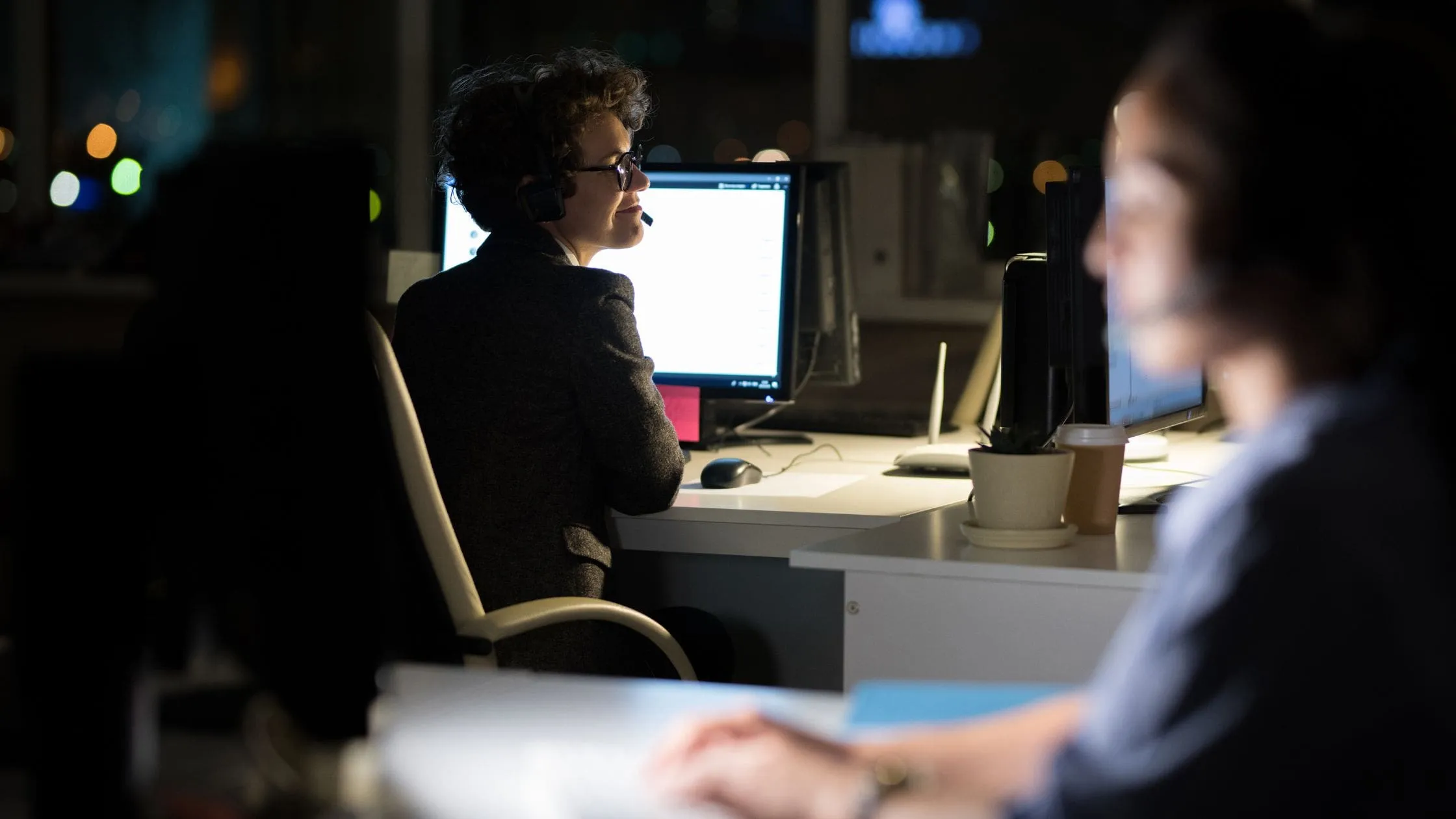 AI-powered after hours answering service handling business calls and lead capture