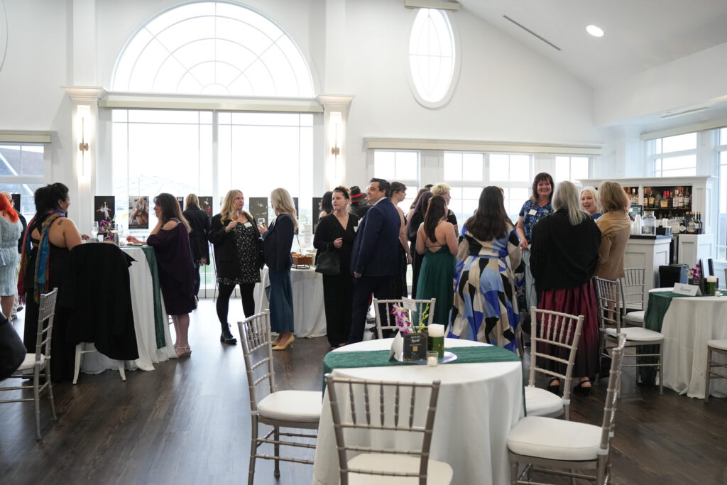 Attendees of the Show Your Spark Gala. Photography by Nicole Chan.