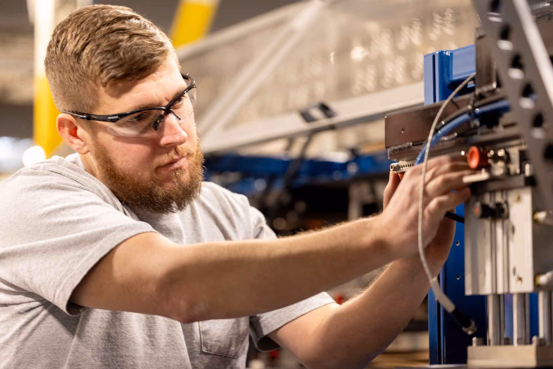 WaveKraft machine technician