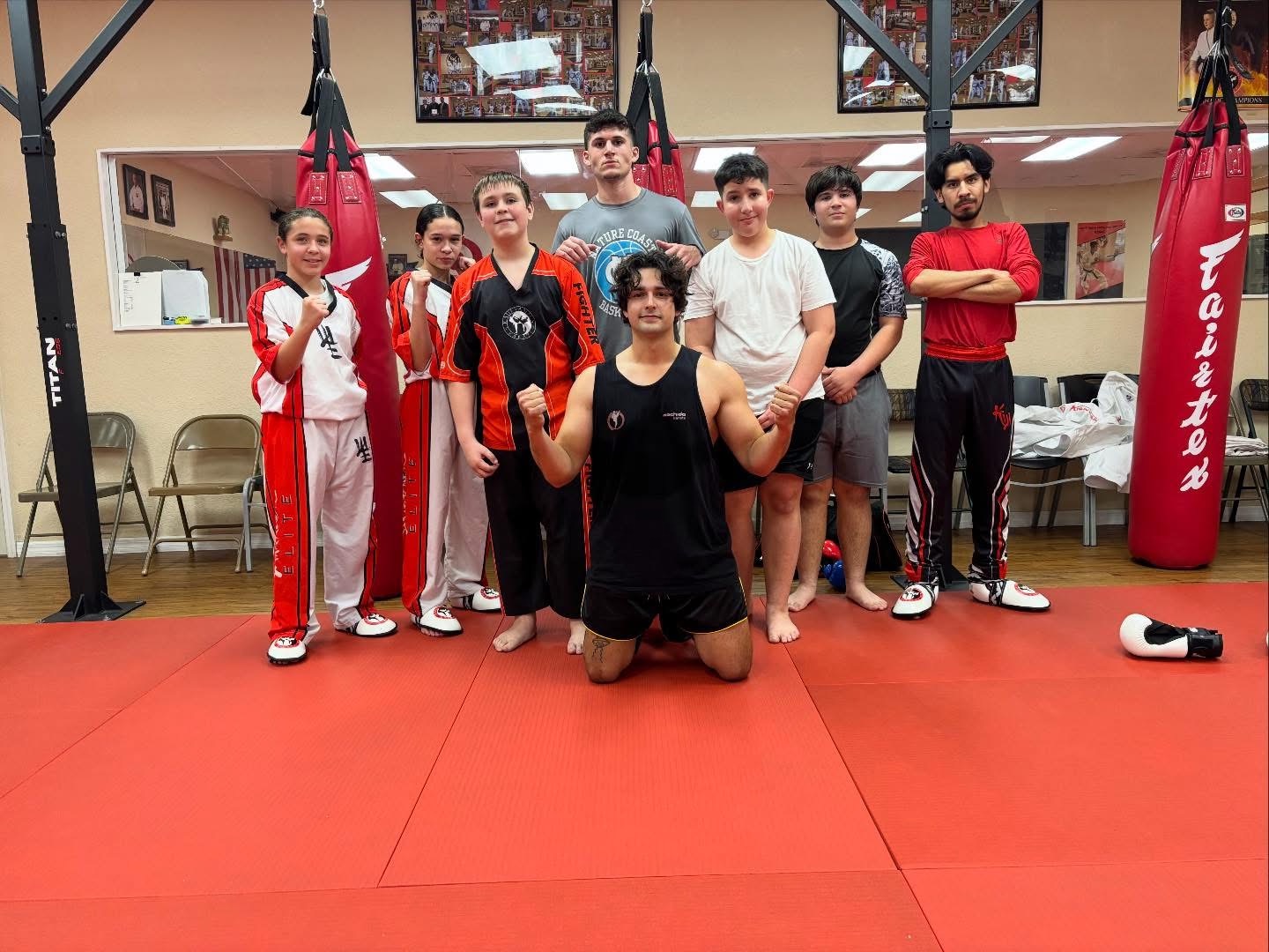 Kid Kickboxing (Ages 7-12)