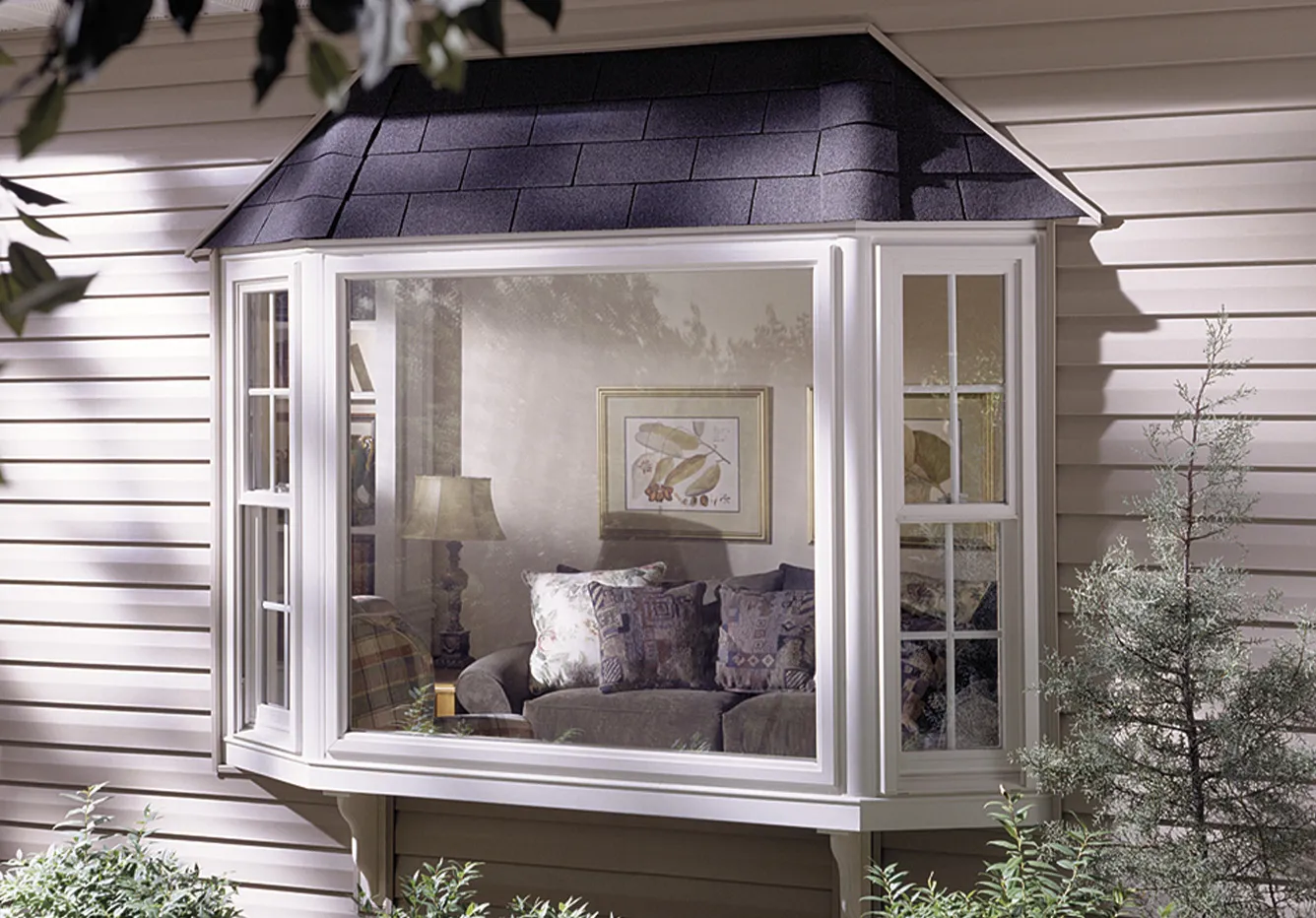 A Simonton bay window.