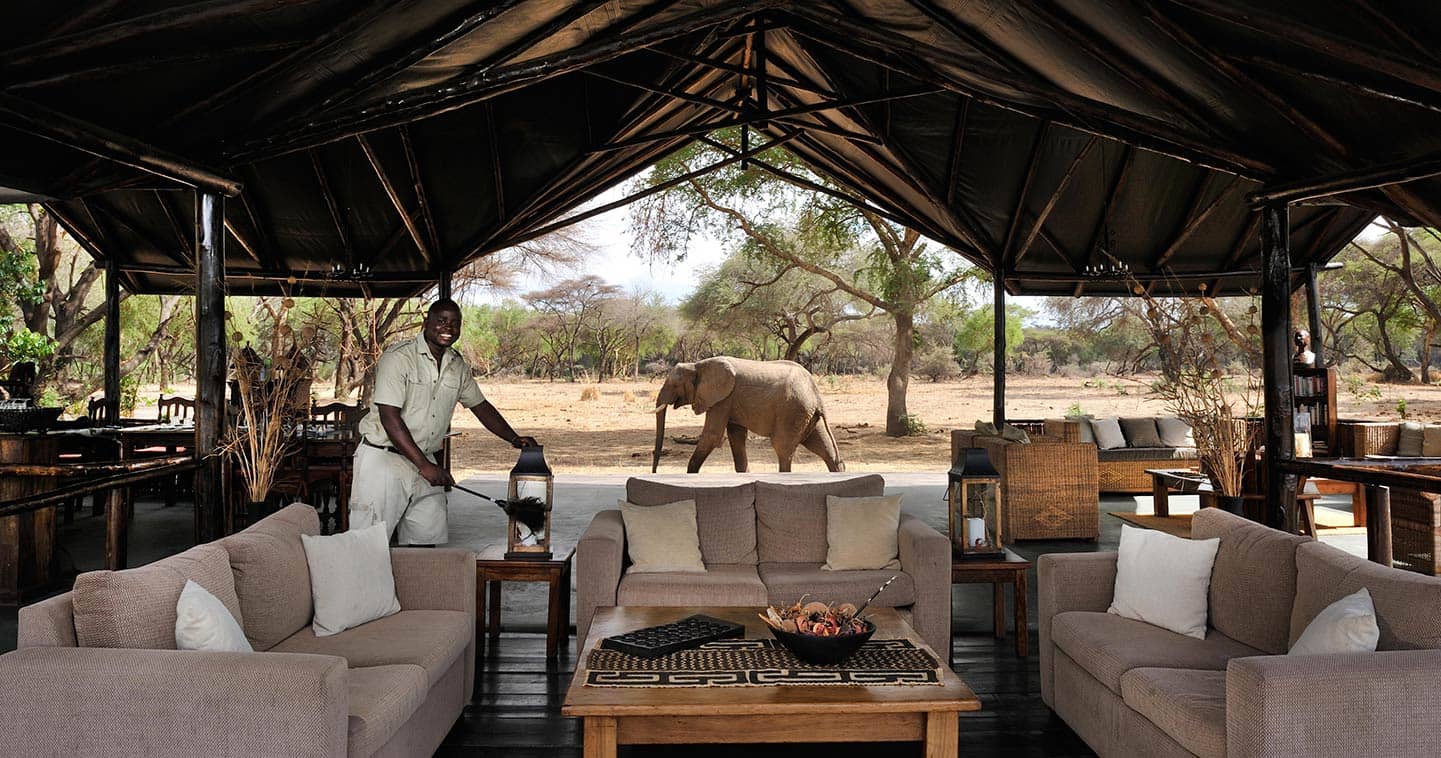 Old Mondoro Lodge Interior