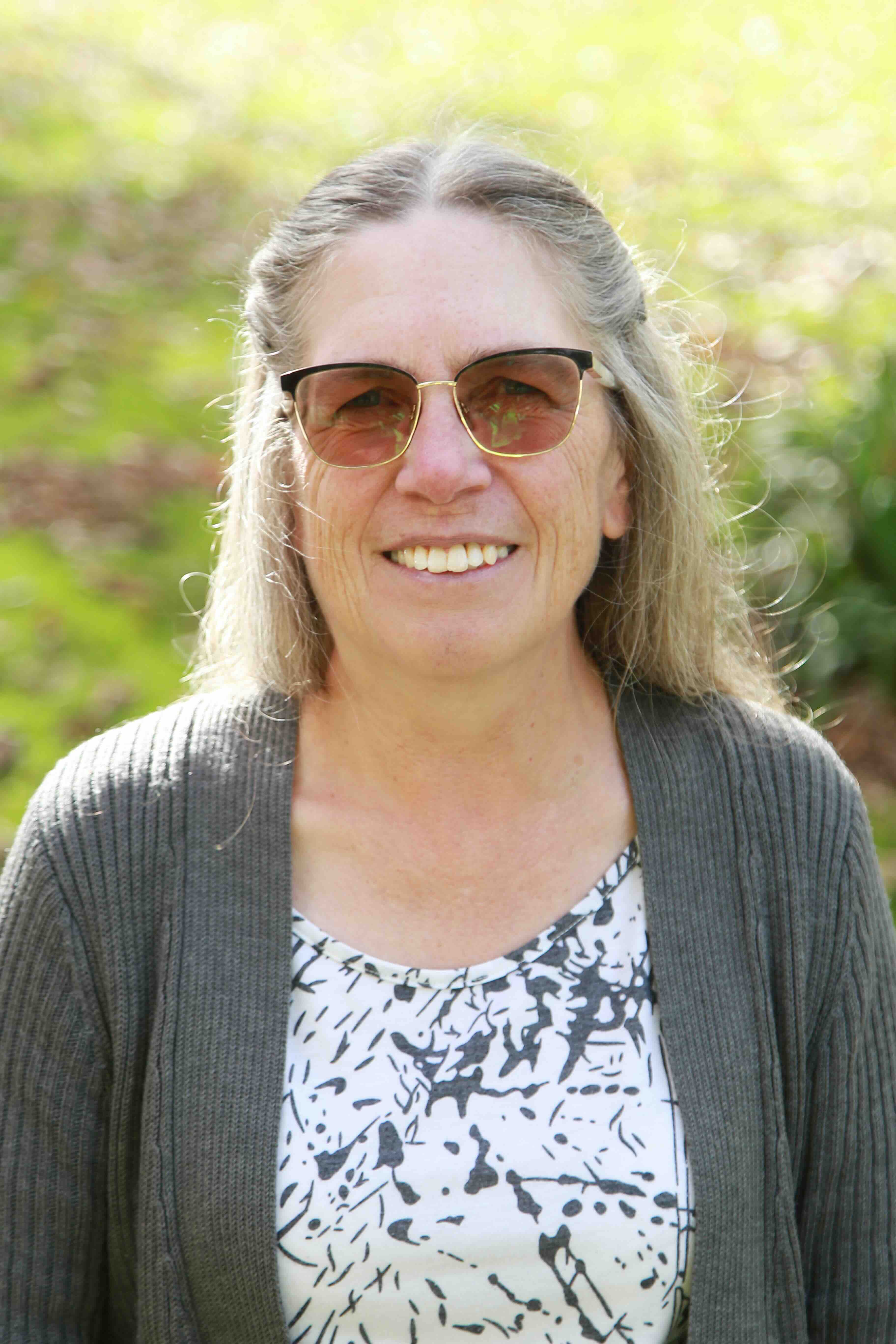 Esther Loader
