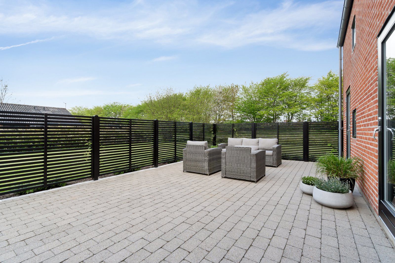 ff9753e8f10983f477cac8e282eb7978