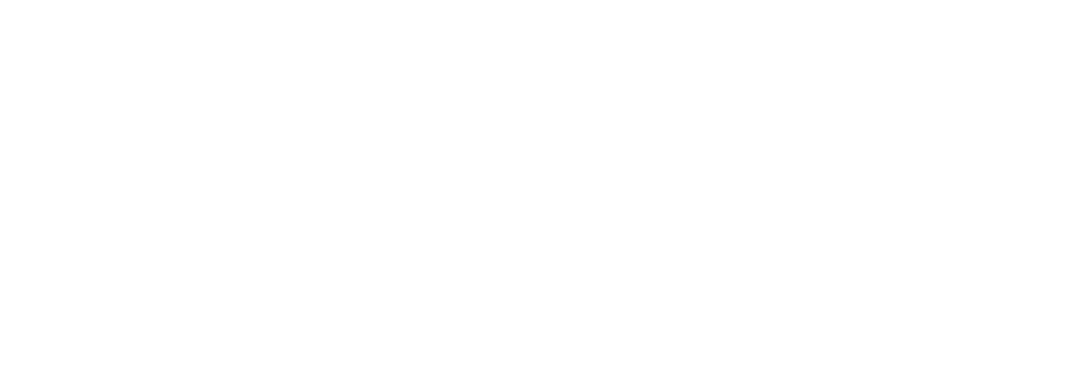 Texto branco sobre fundo preto com a frase 'Producing portuguese apples, with pride' e 'Maçã Portuguesa com orgulho'.