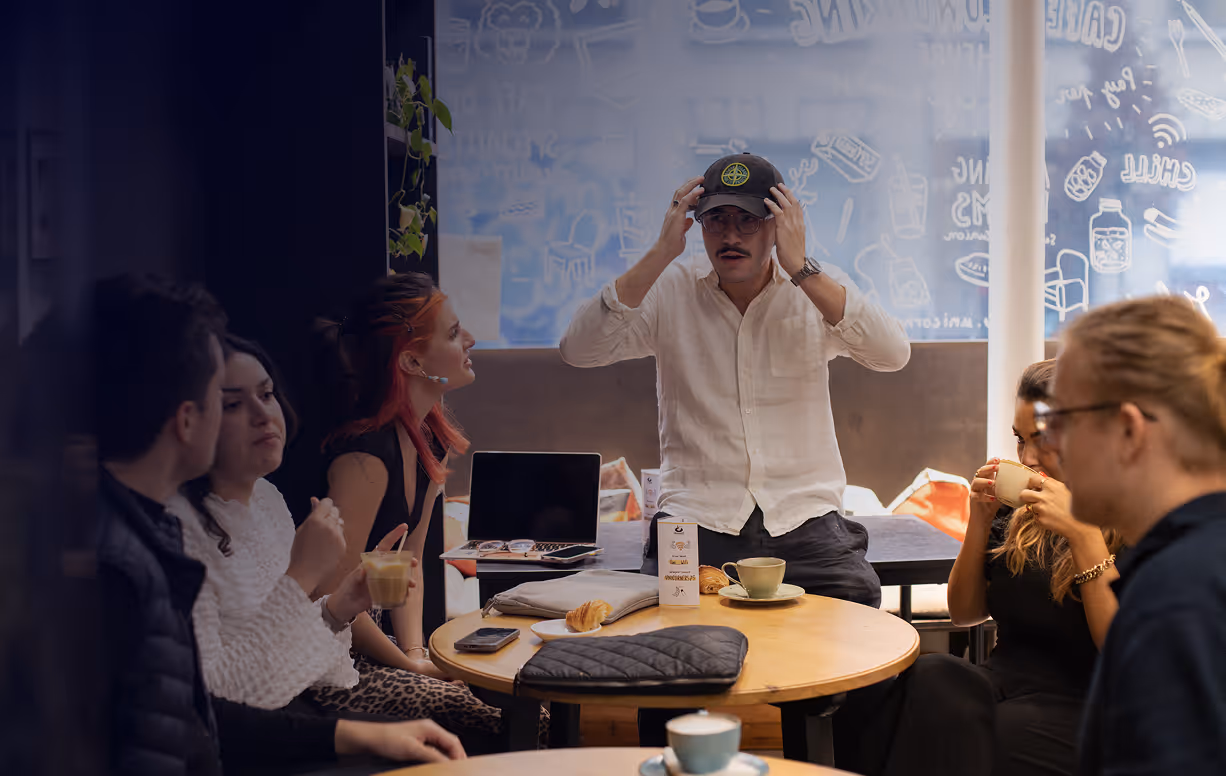 Linker - Agence de création de contenu LinkedIn - studio créatif en interne