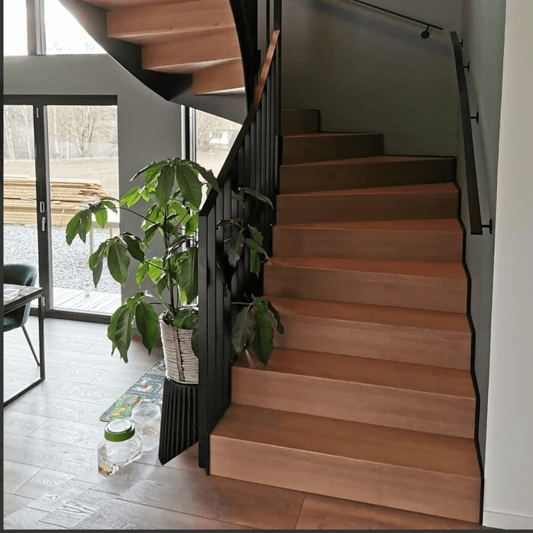 Rabatt på 3000,- pr. trapp