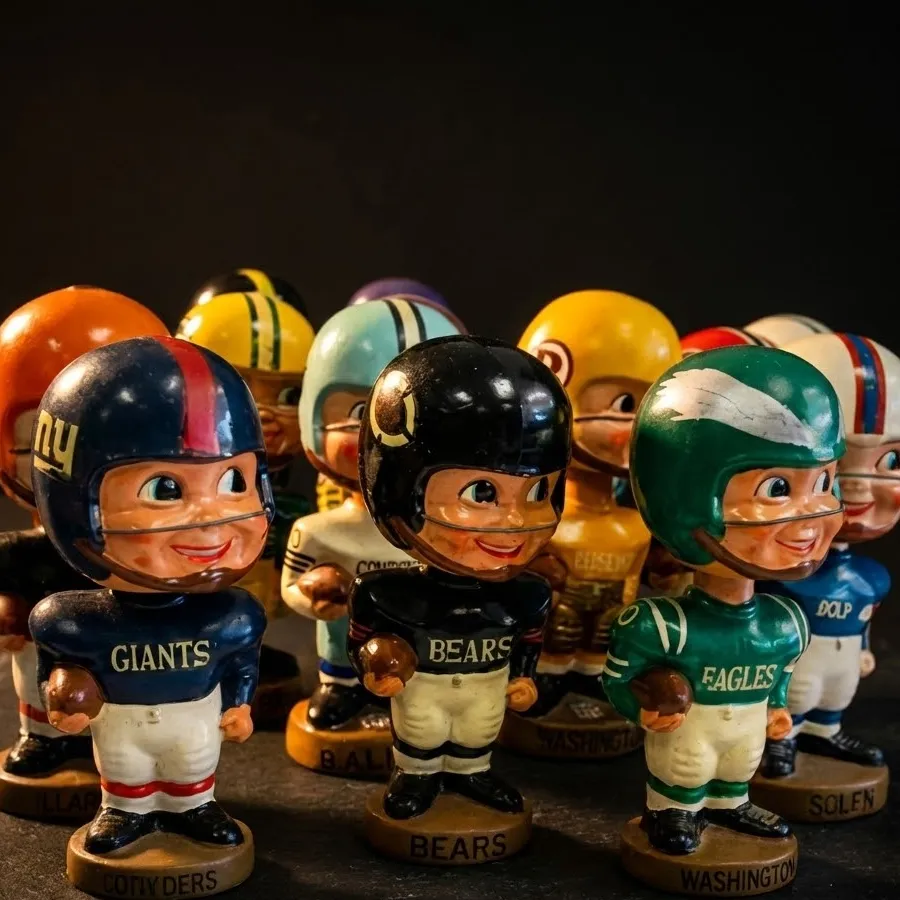 Collection de figurines à tête branlante vintage d'équipes de football, souvenirs sportifs de collection