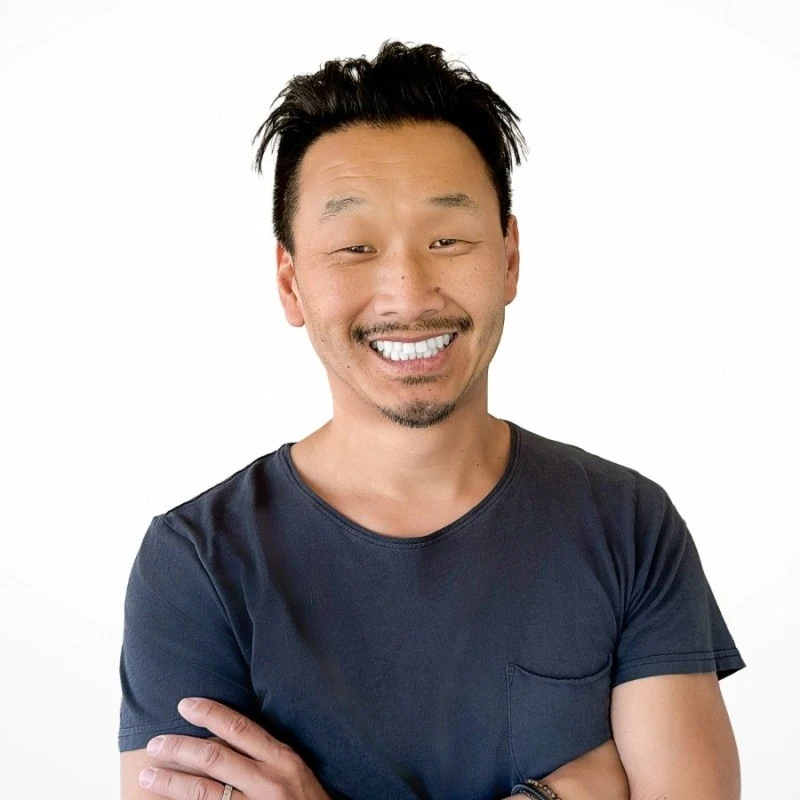 Chi H Lee
