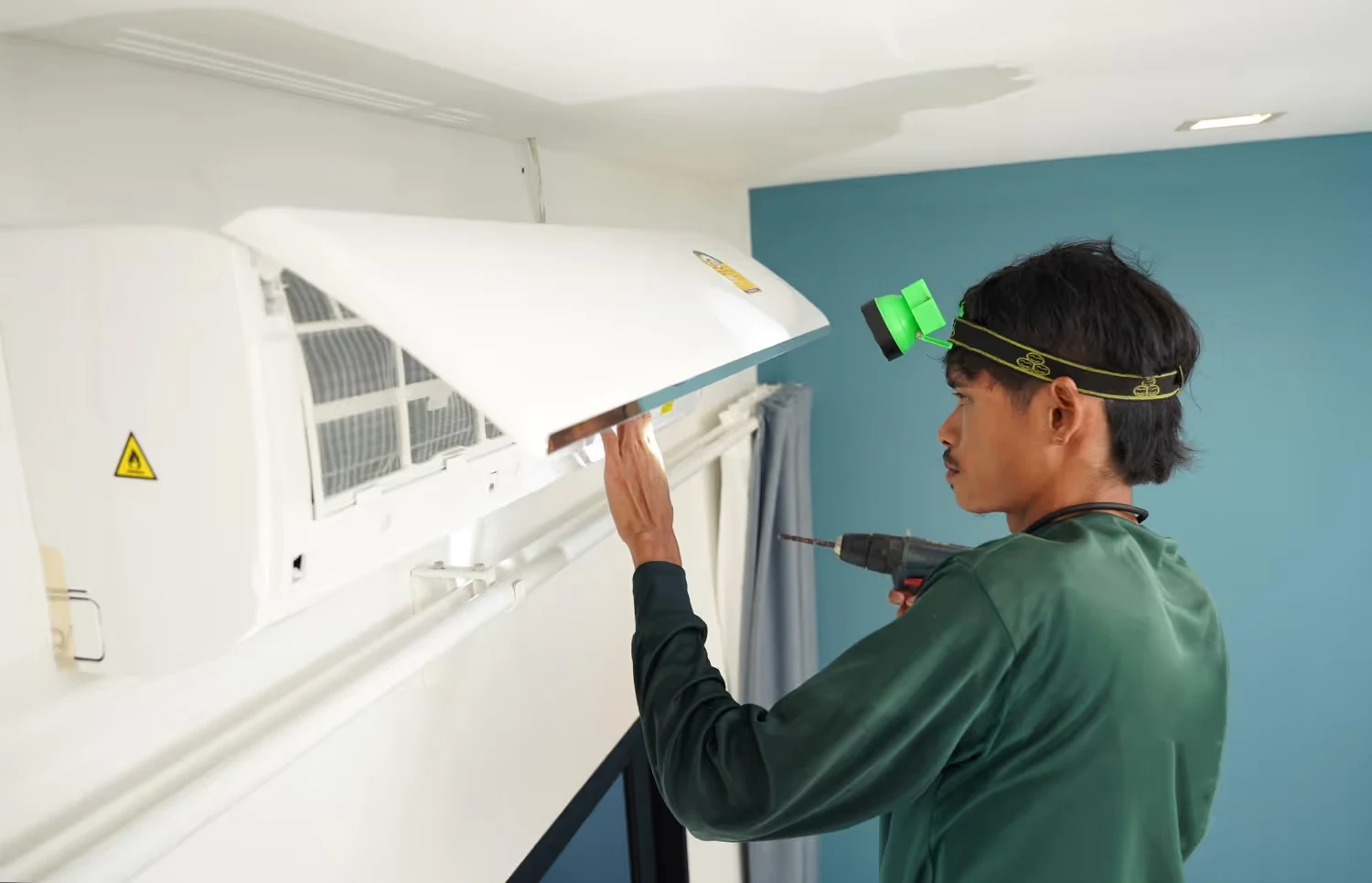 Warning Signs Your AC System Needs Replacement in San Antonio
