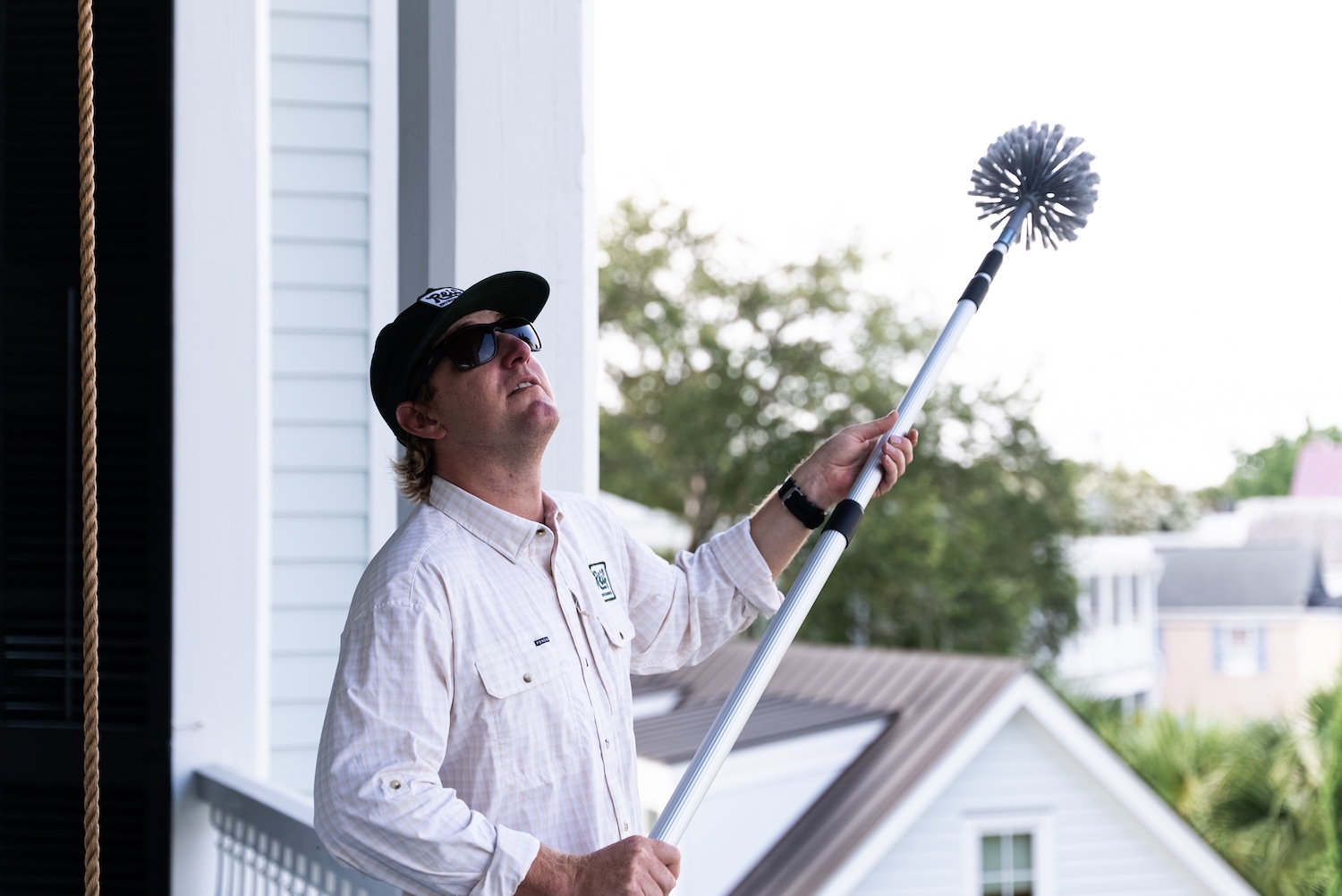 Helpful Tips Homeowners Can Use to Prevent Pest Activity Around the Home
