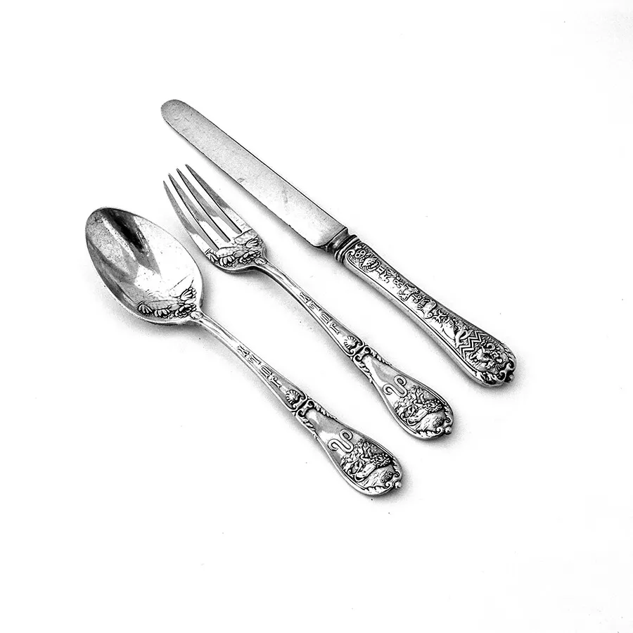 Couvert en argent sterling à manches gravés en relief, cuillère fourchette et couteau de collection