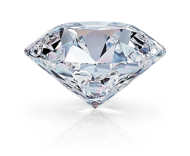 Diamant taille brillant vu de profil en pierre seule, pierre précieuse de collection