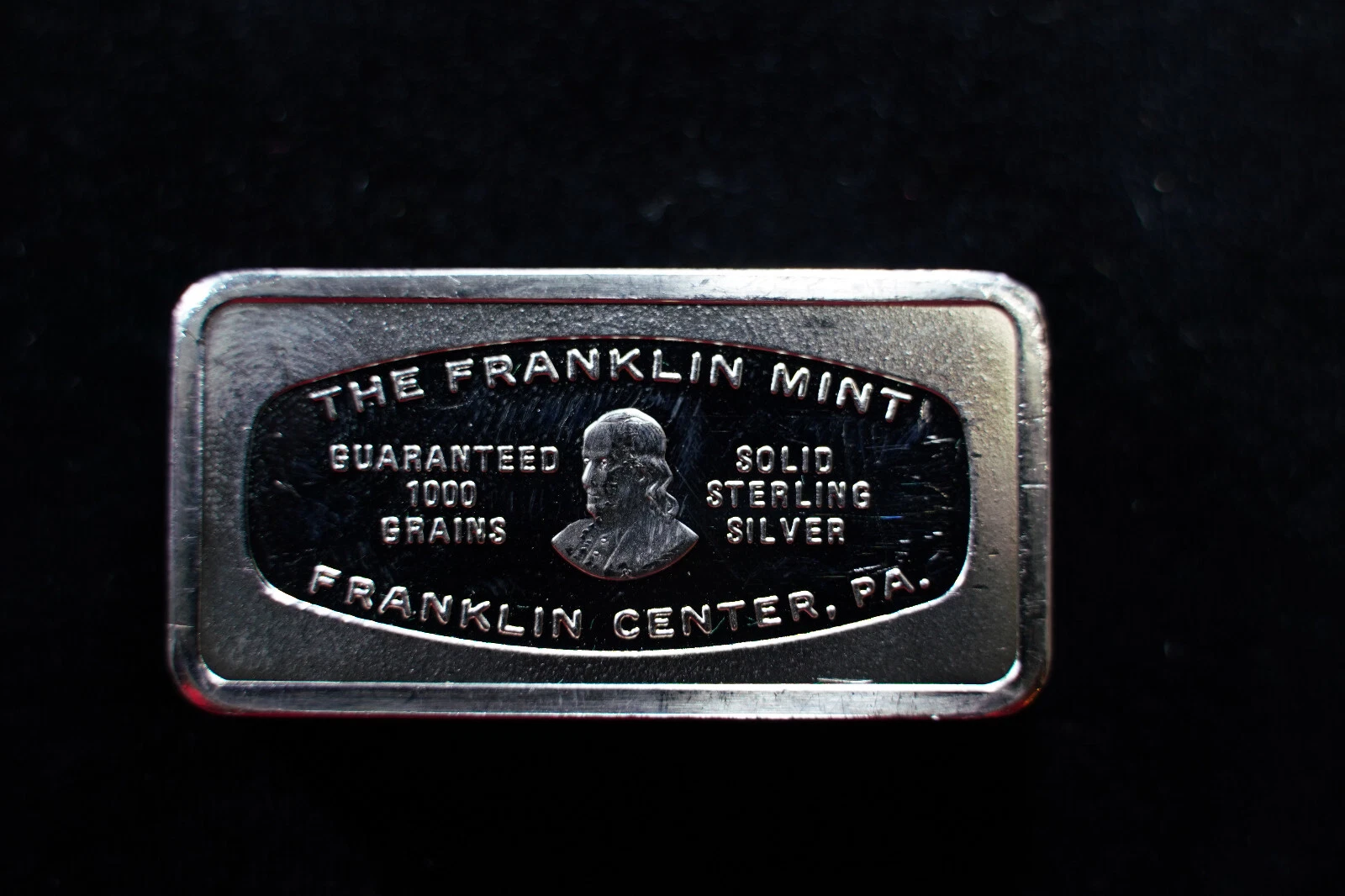Lingot Franklin Mint en argent sterling gravé du profil de Benjamin Franklin, métaux précieux de collection