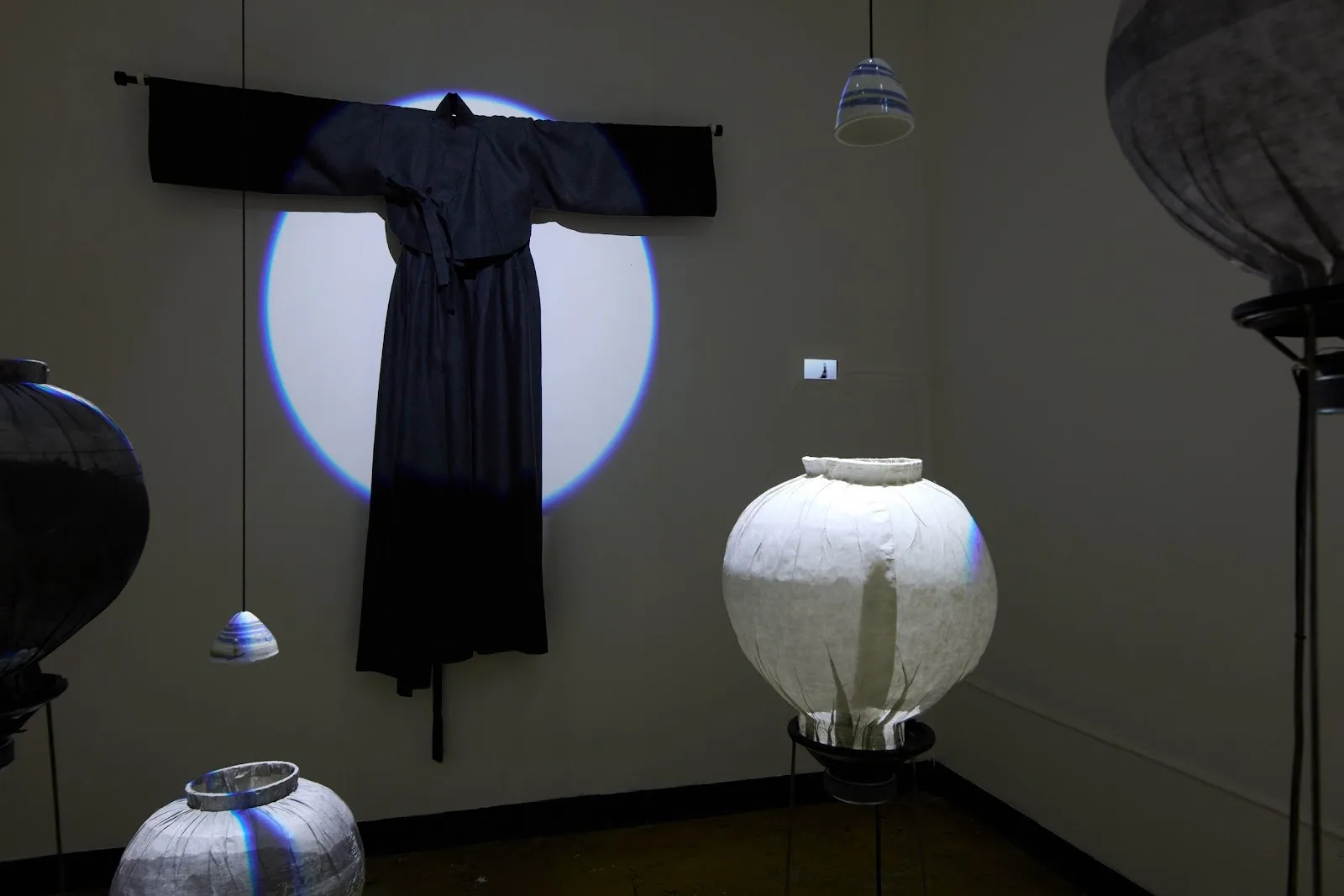 Paul Rho solo exhibition profile Zara Roy, Rockella Space, Tidal, Ebbs and Flows, Eunice Chen Yuyue, curator New York South Korea Seoul Columbia University, immigration change migration travel