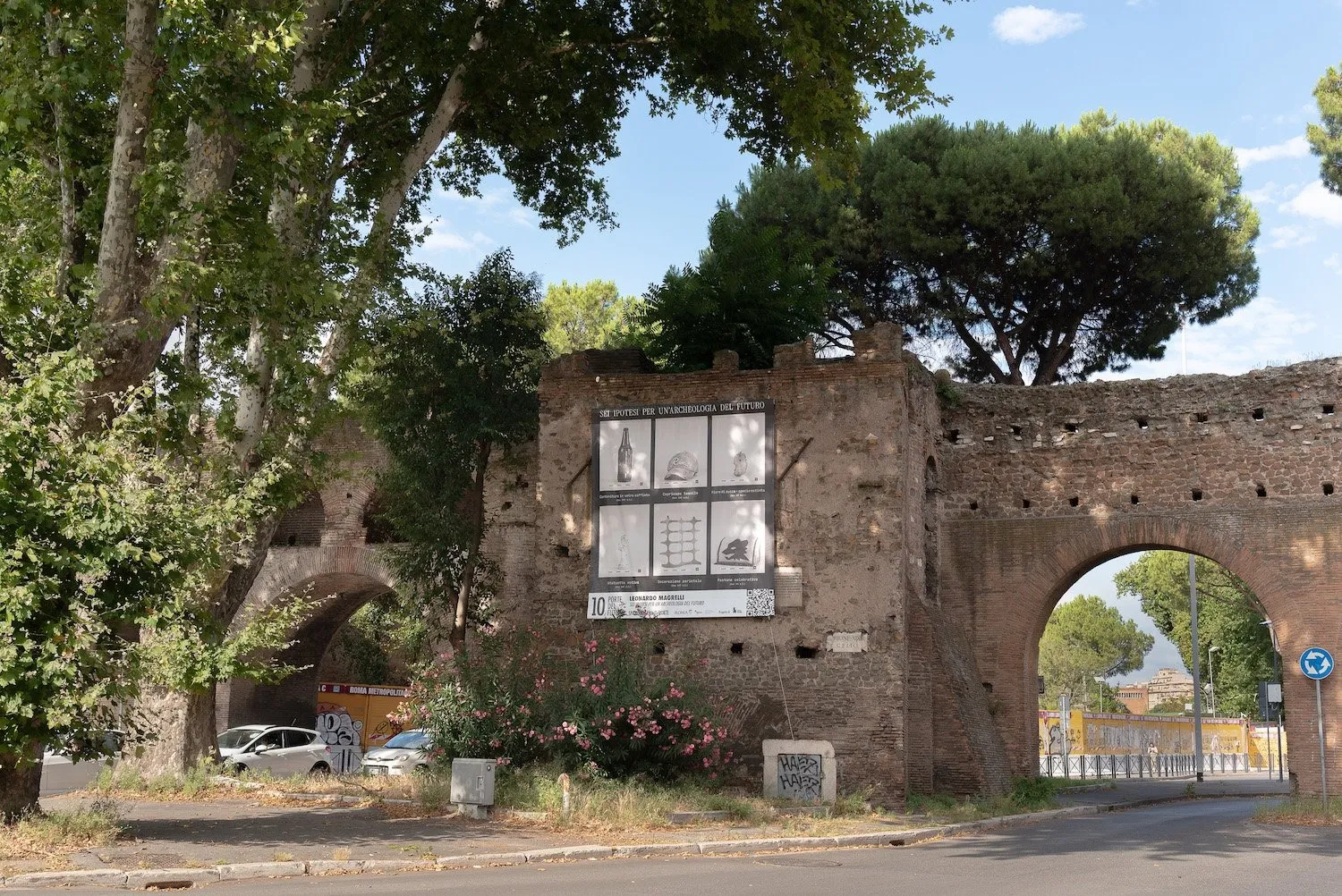 Leonardo Magrelli, Sei ipotesi per un'archeologia del futuro, Rome, Porta Metronia, Italy ten gates into the future.